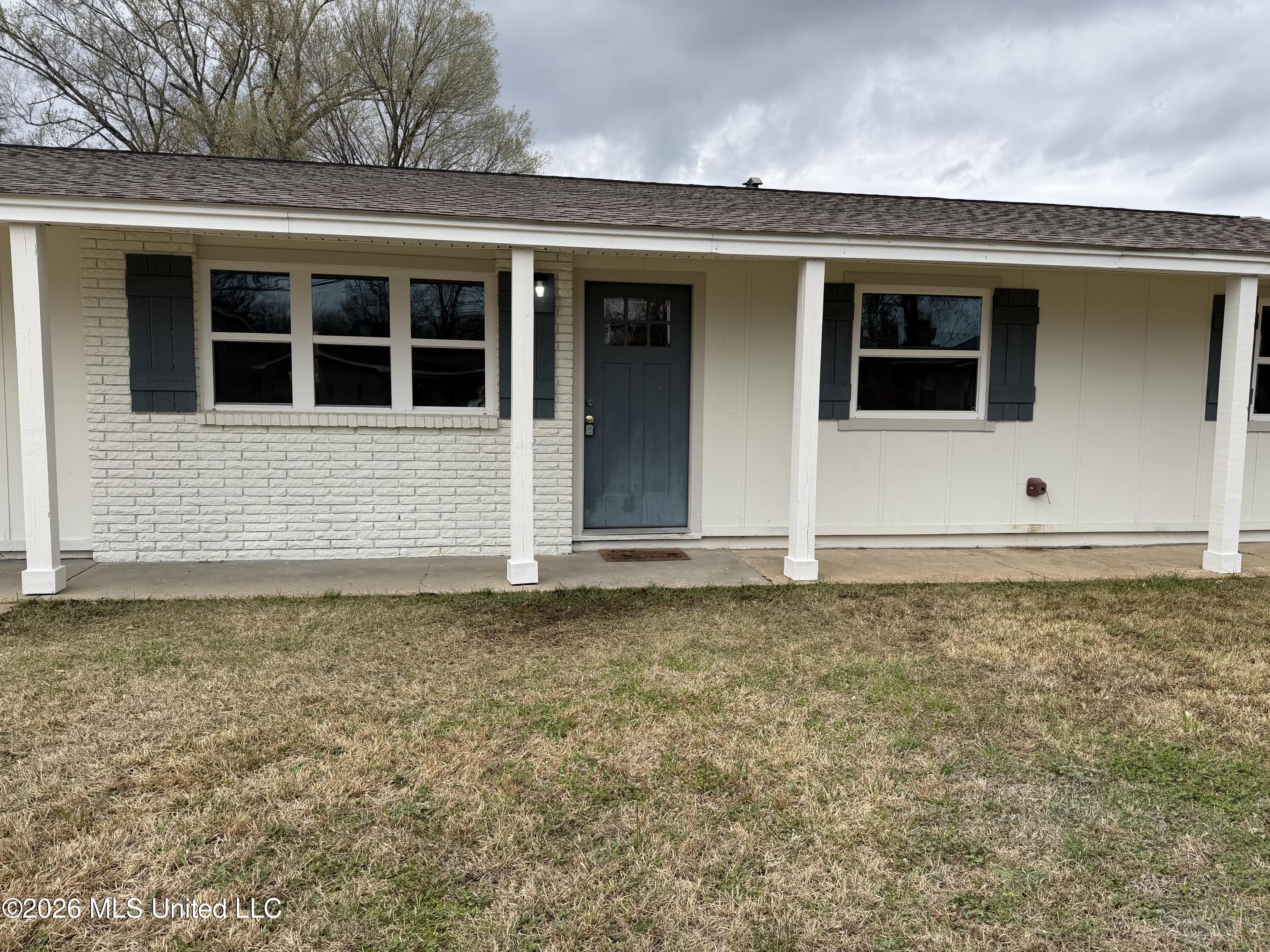 453 Marilyn Drive Property Photo 2