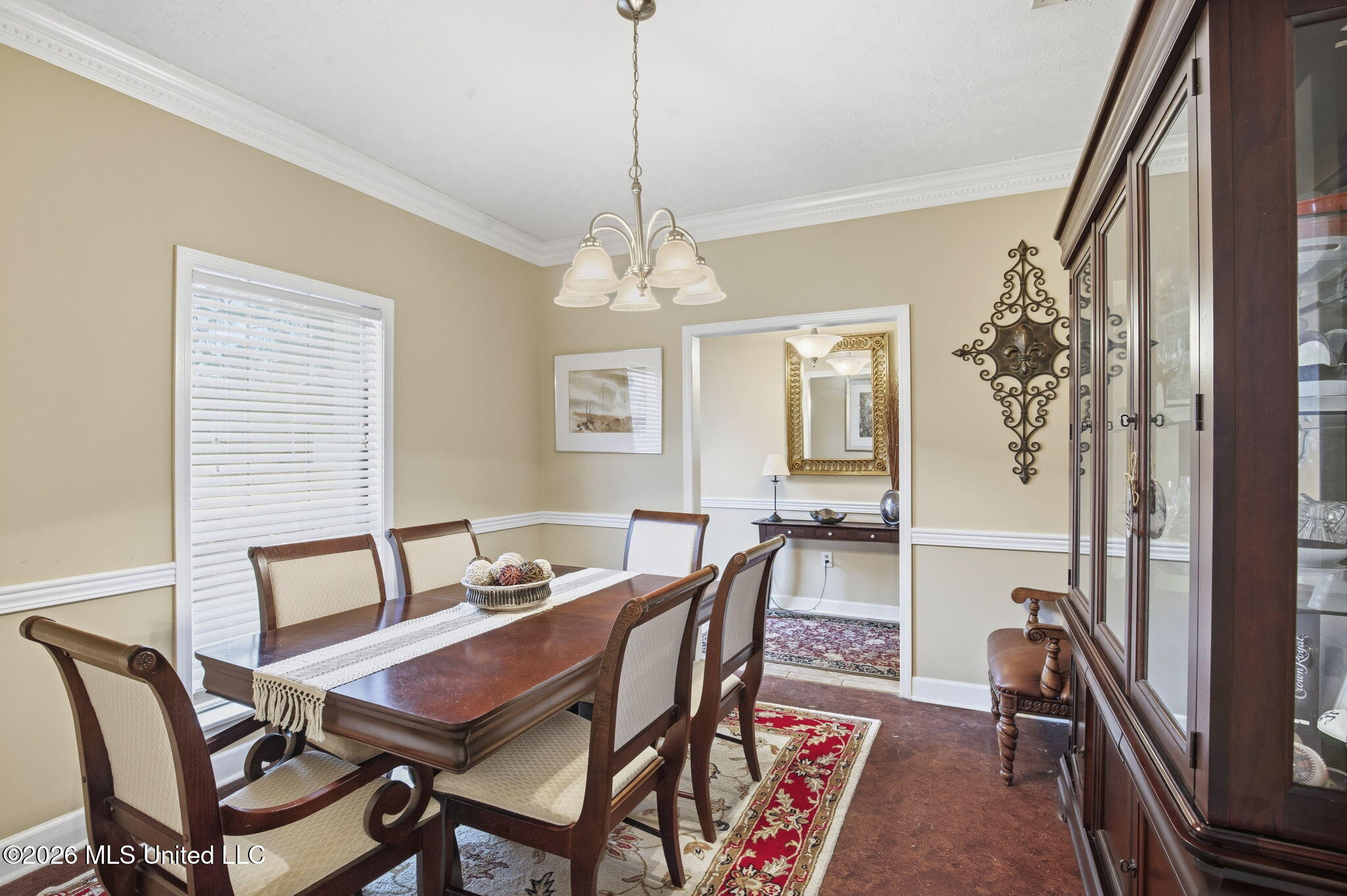 180 Woodlands Cove Property Photo 5