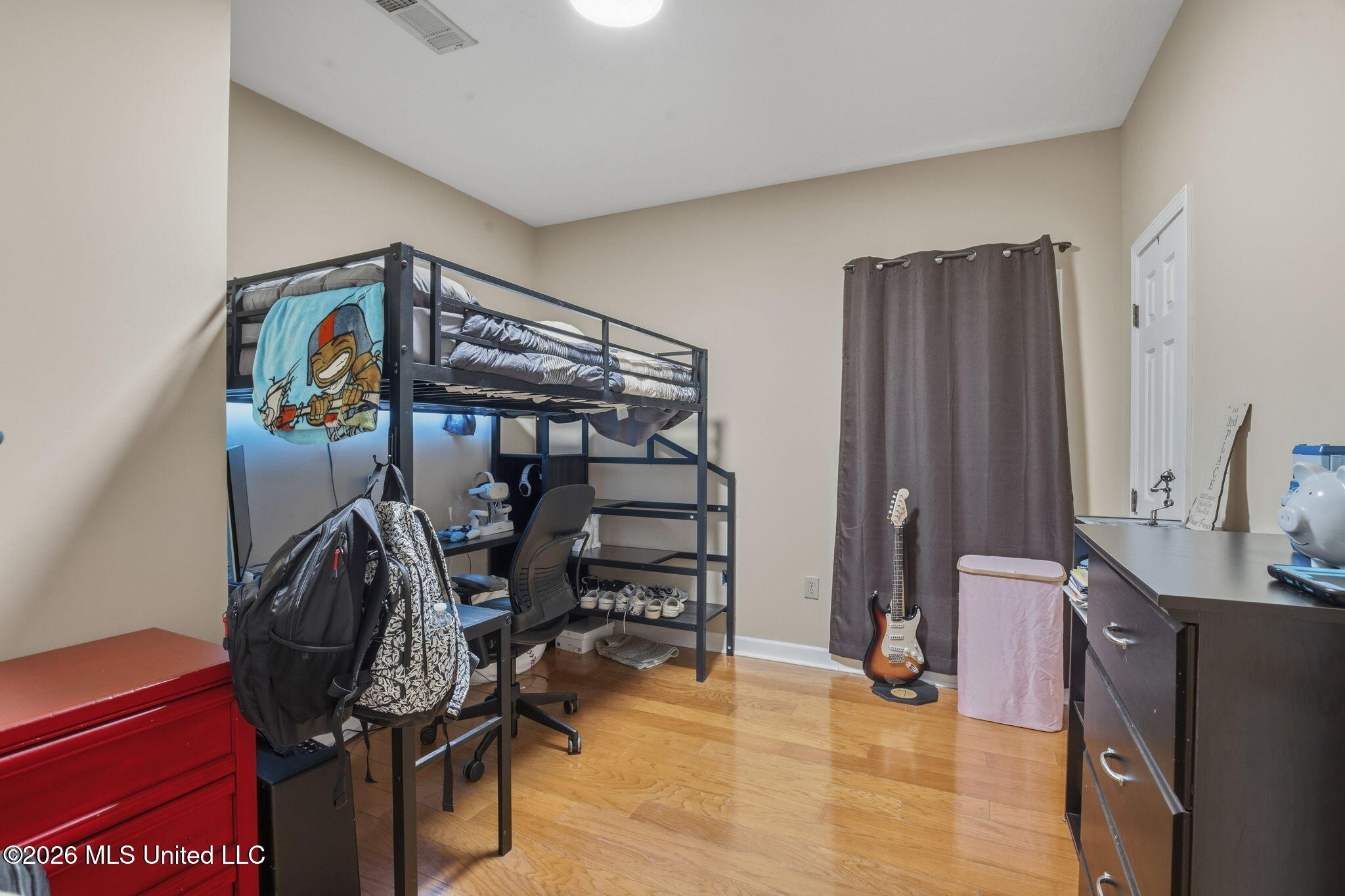 180 Woodlands Cove Property Photo 18