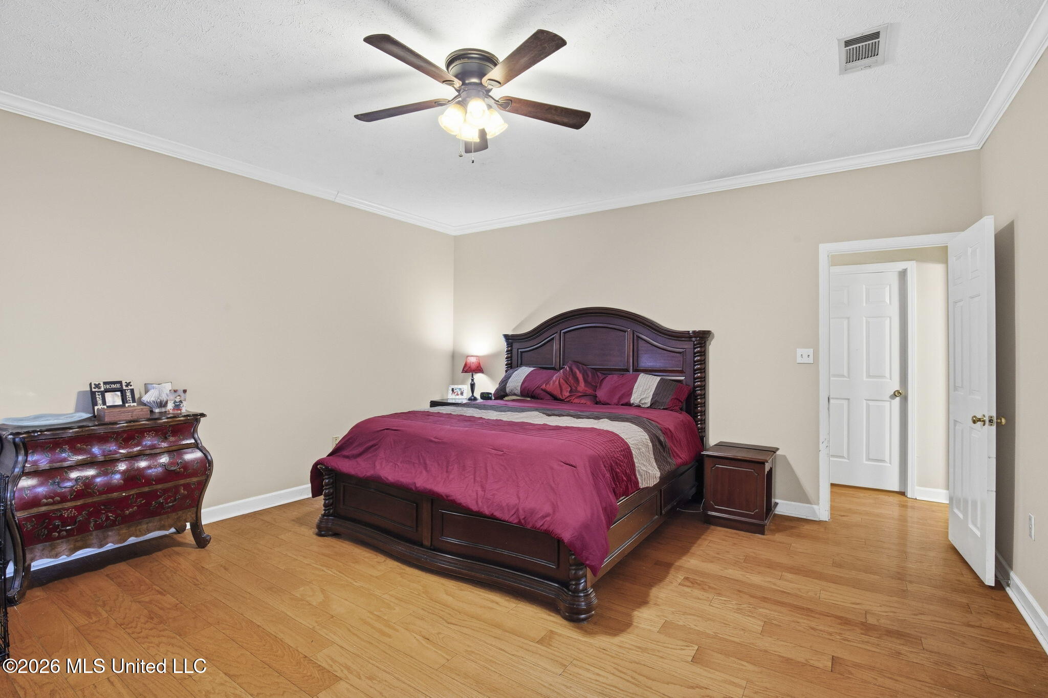 180 Woodlands Cove Property Photo 22