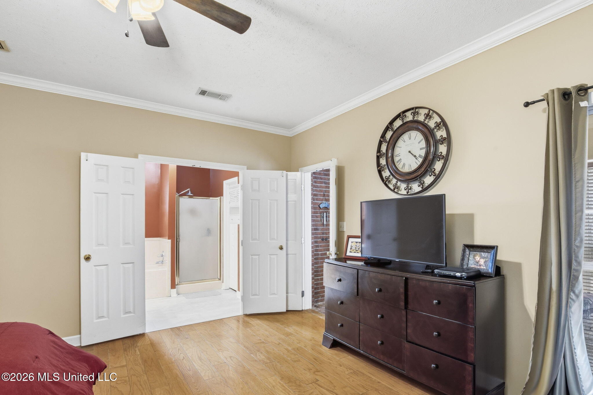 180 Woodlands Cove Property Photo 23