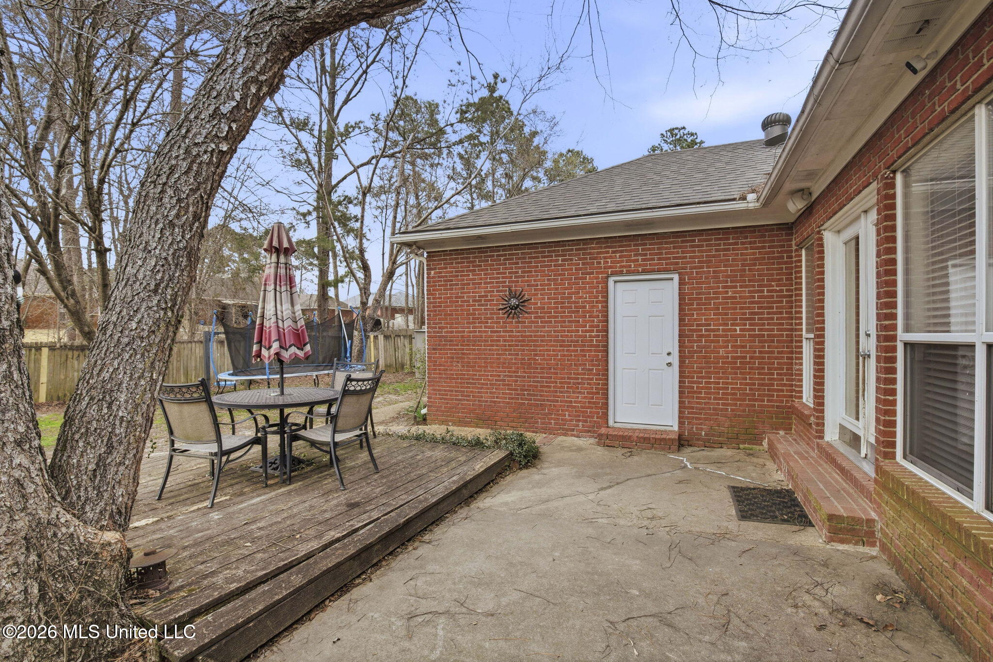 180 Woodlands Cove Property Photo 29
