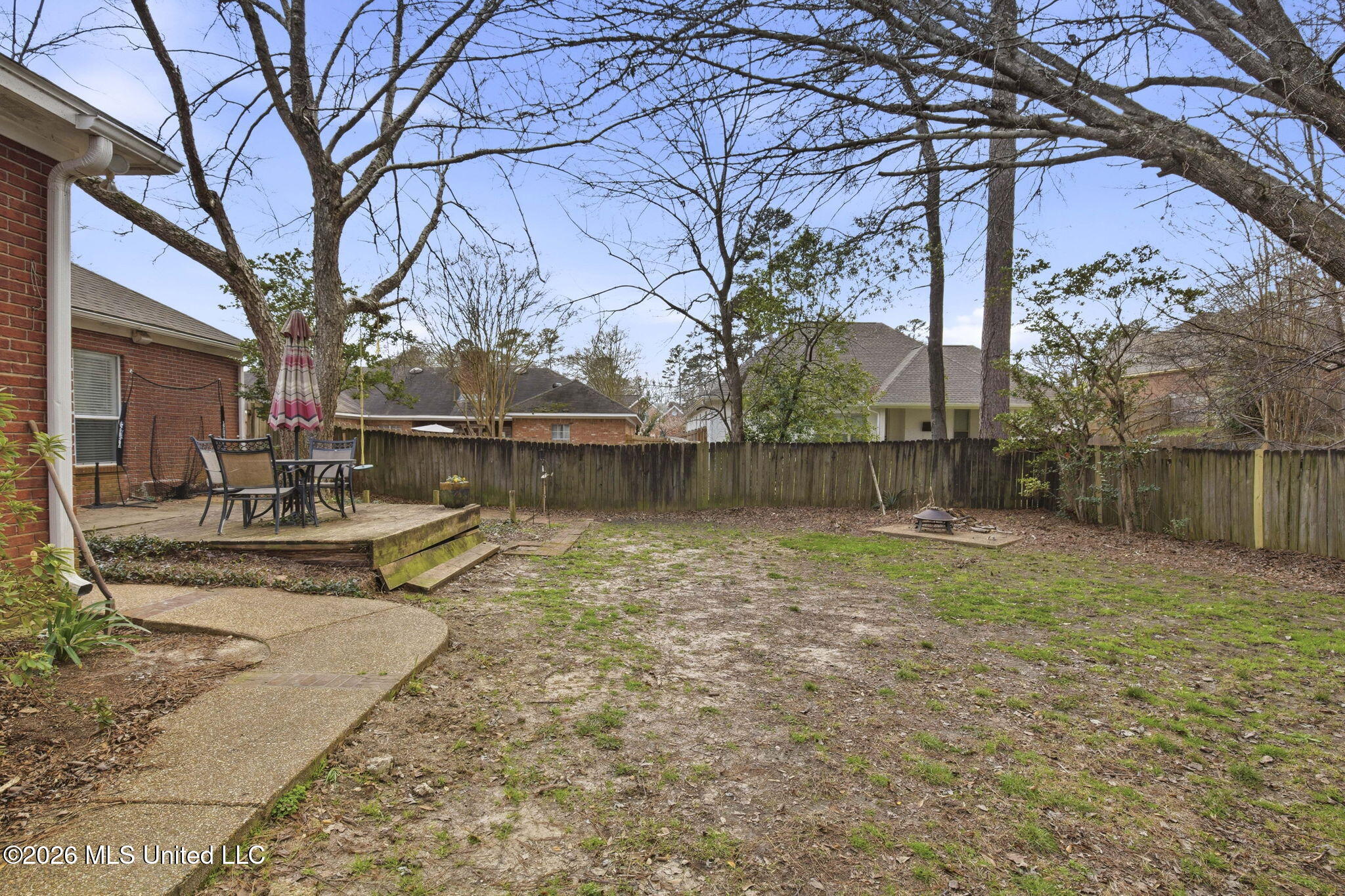 180 Woodlands Cove Property Photo 33