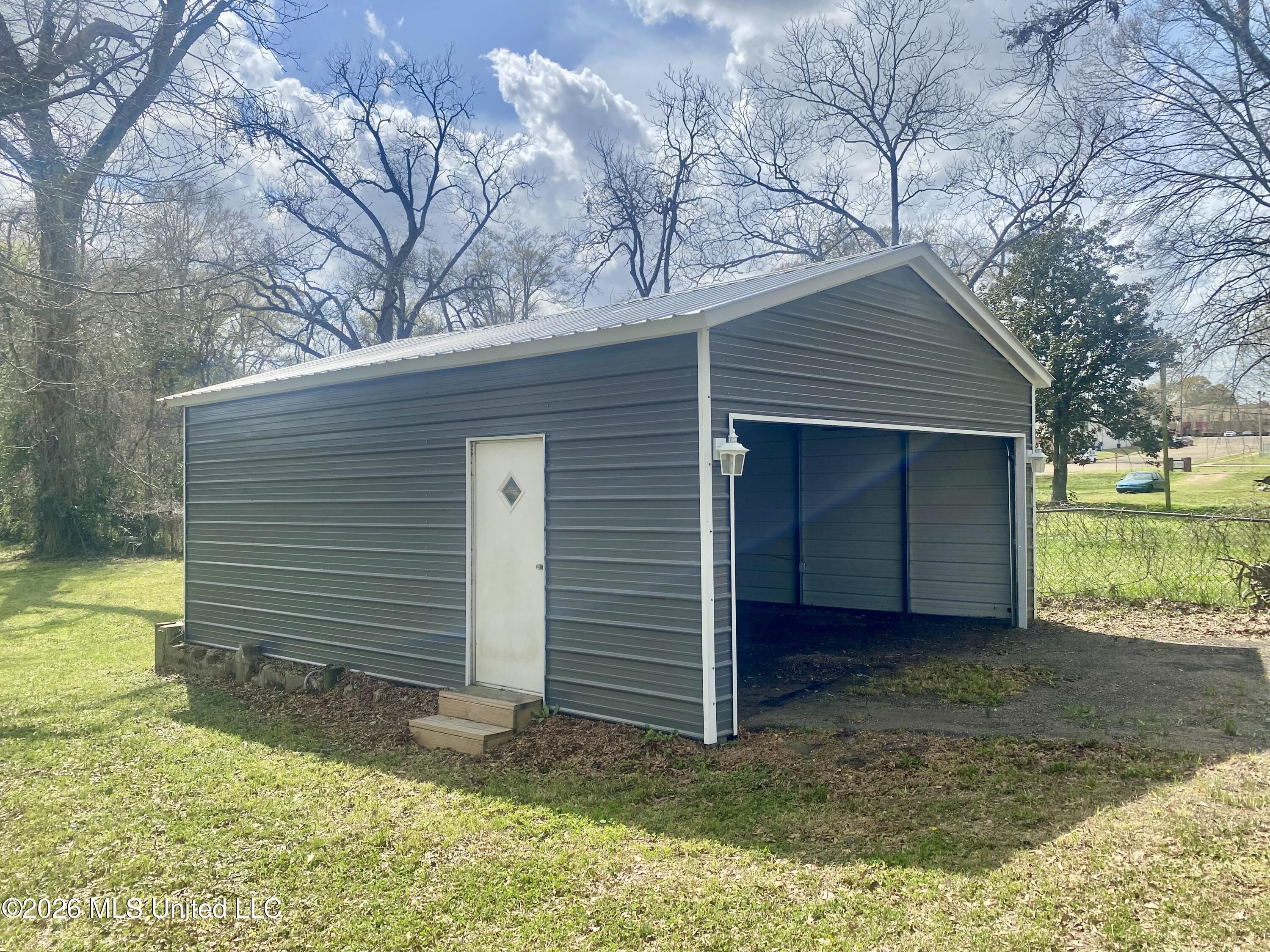 106 Ainsworth Street Property Photo 45
