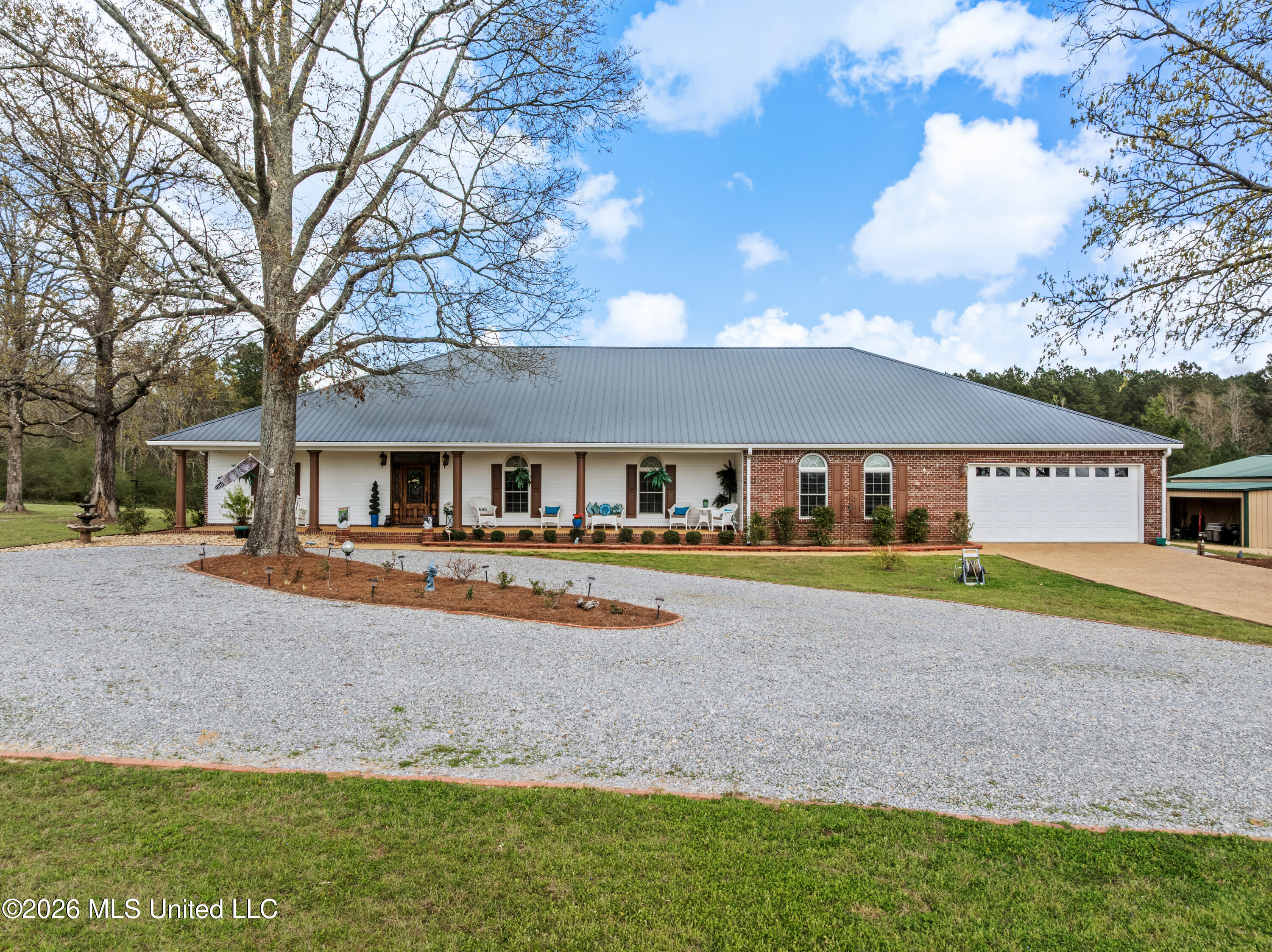 152 Highway 42 Property Photo 1