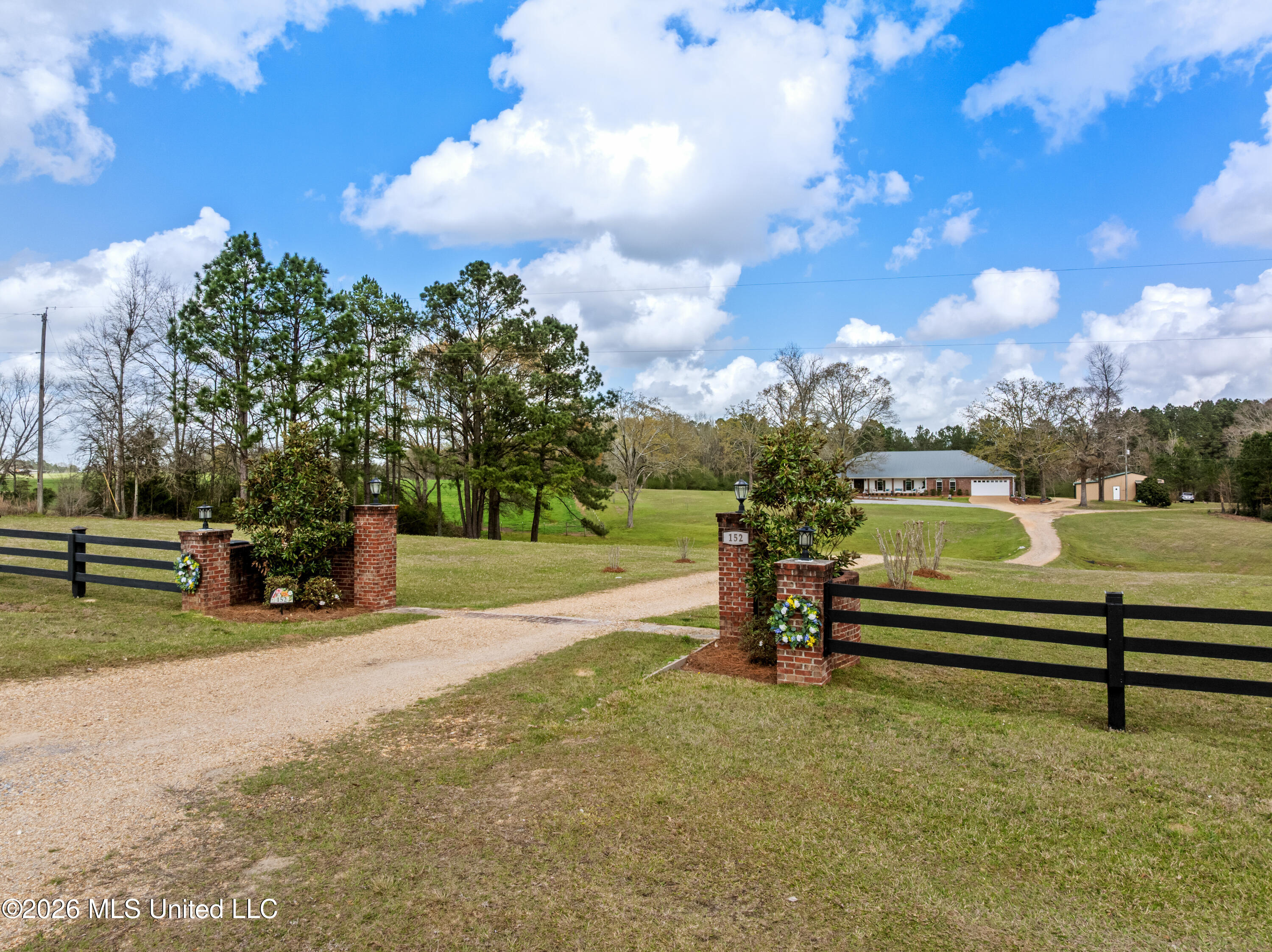 152 Highway 42 Property Photo 5