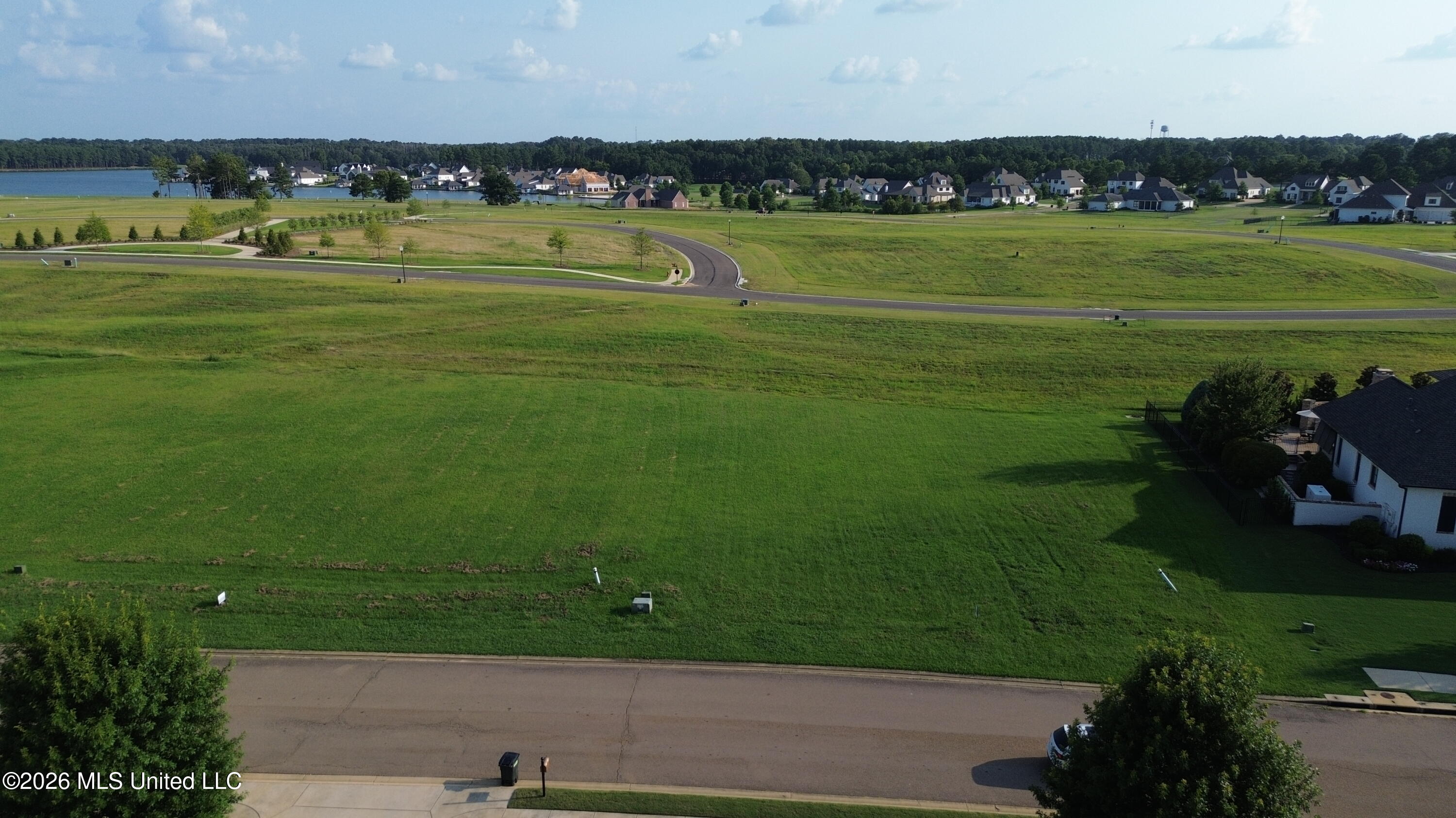 Q-37 Lake Village Drive Property Photo 3