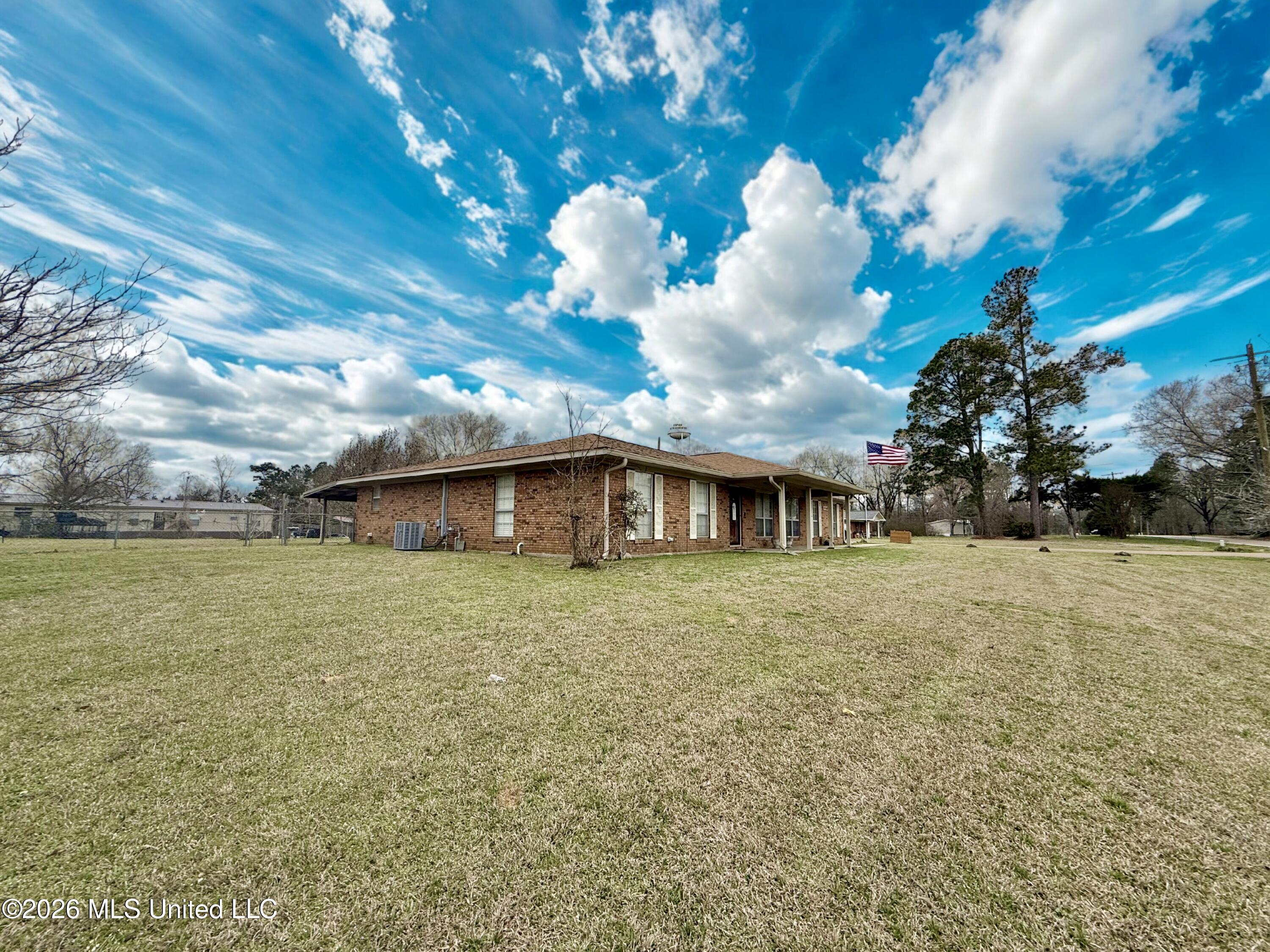 1068 E Gallman Road Property Photo 6
