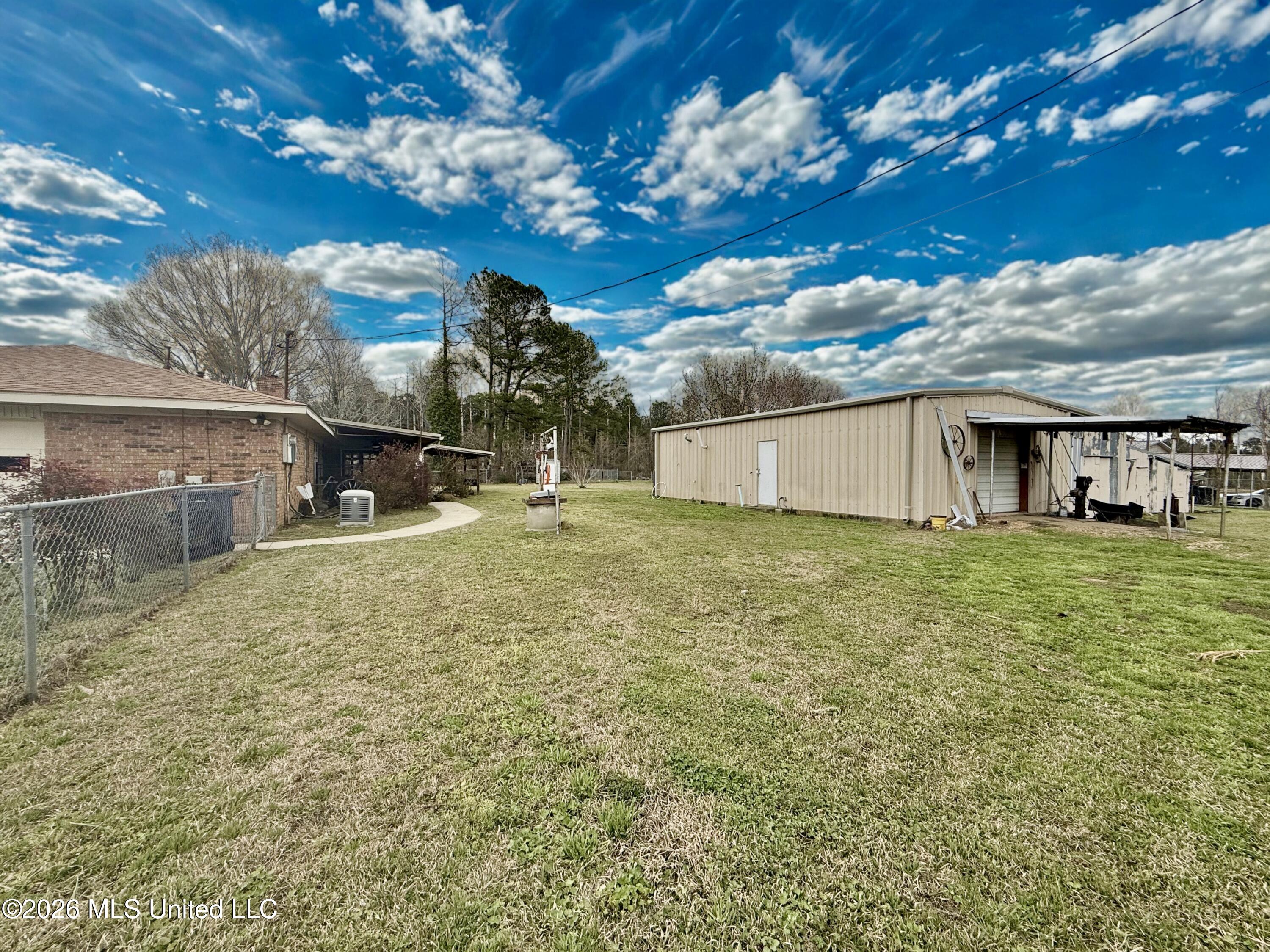 1068 E Gallman Road Property Photo 10