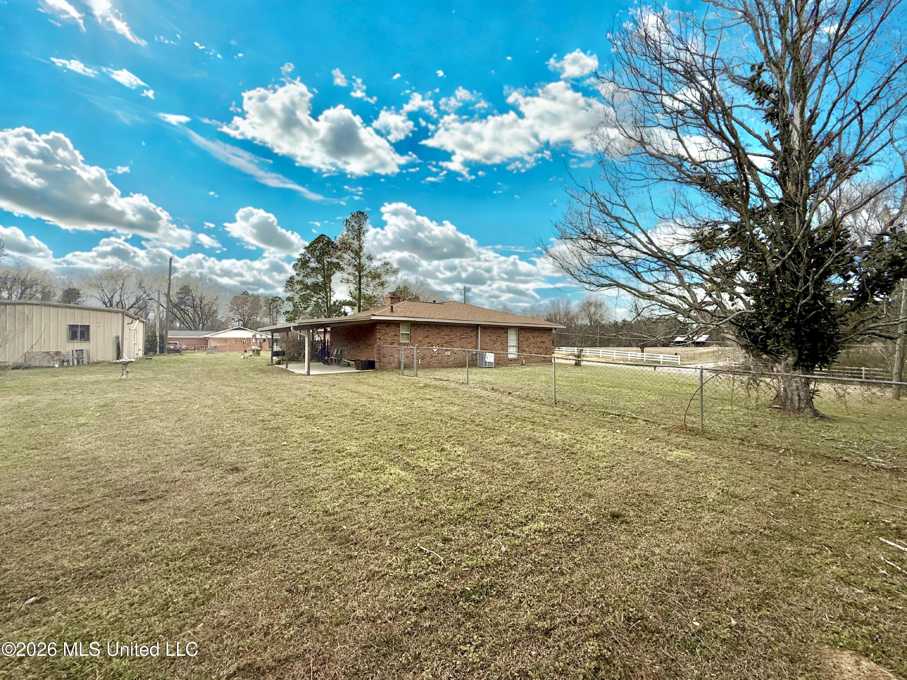 1068 E Gallman Road Property Photo 14