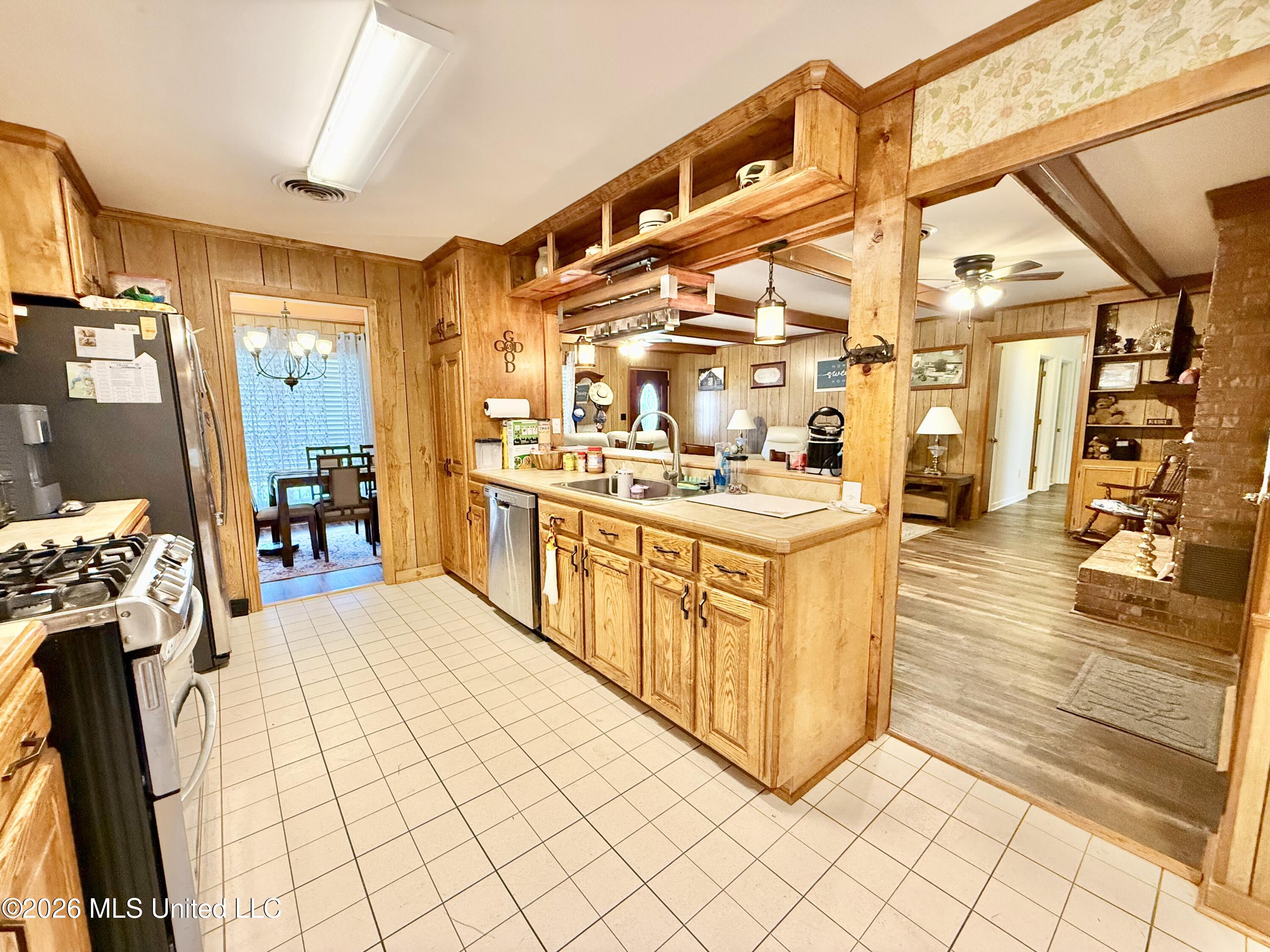 1068 E Gallman Road Property Photo 25