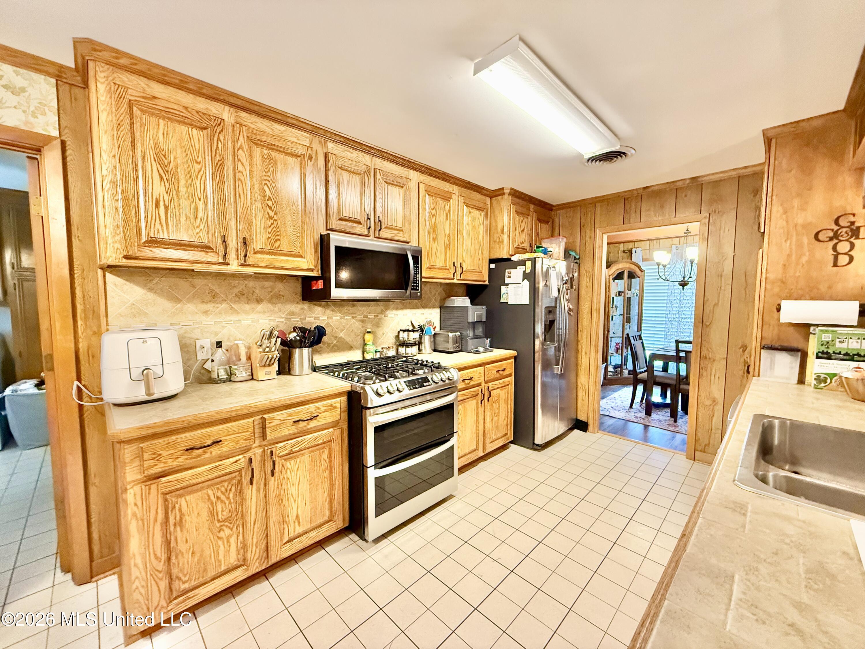1068 E Gallman Road Property Photo 26