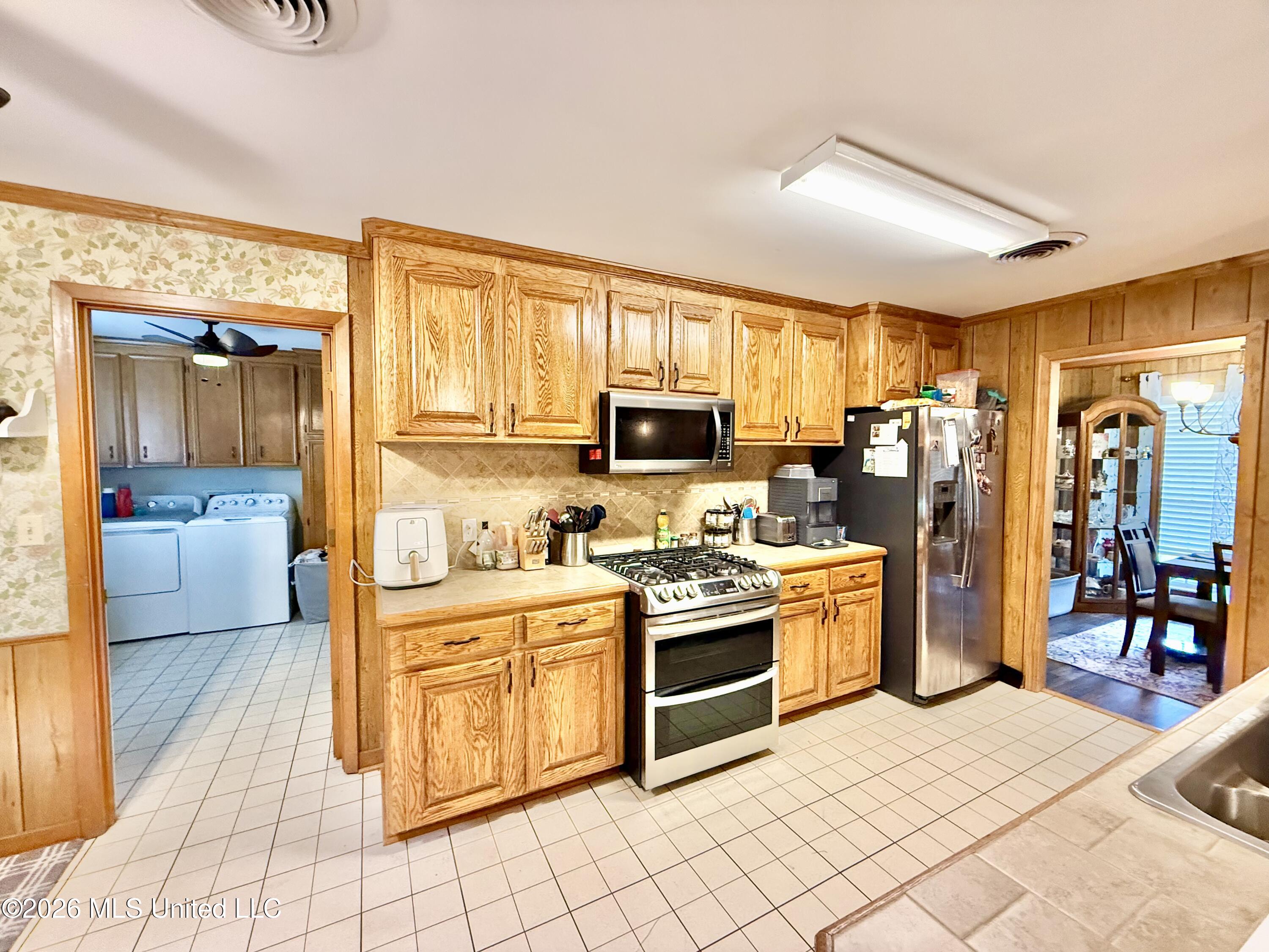 1068 E Gallman Road Property Photo 27