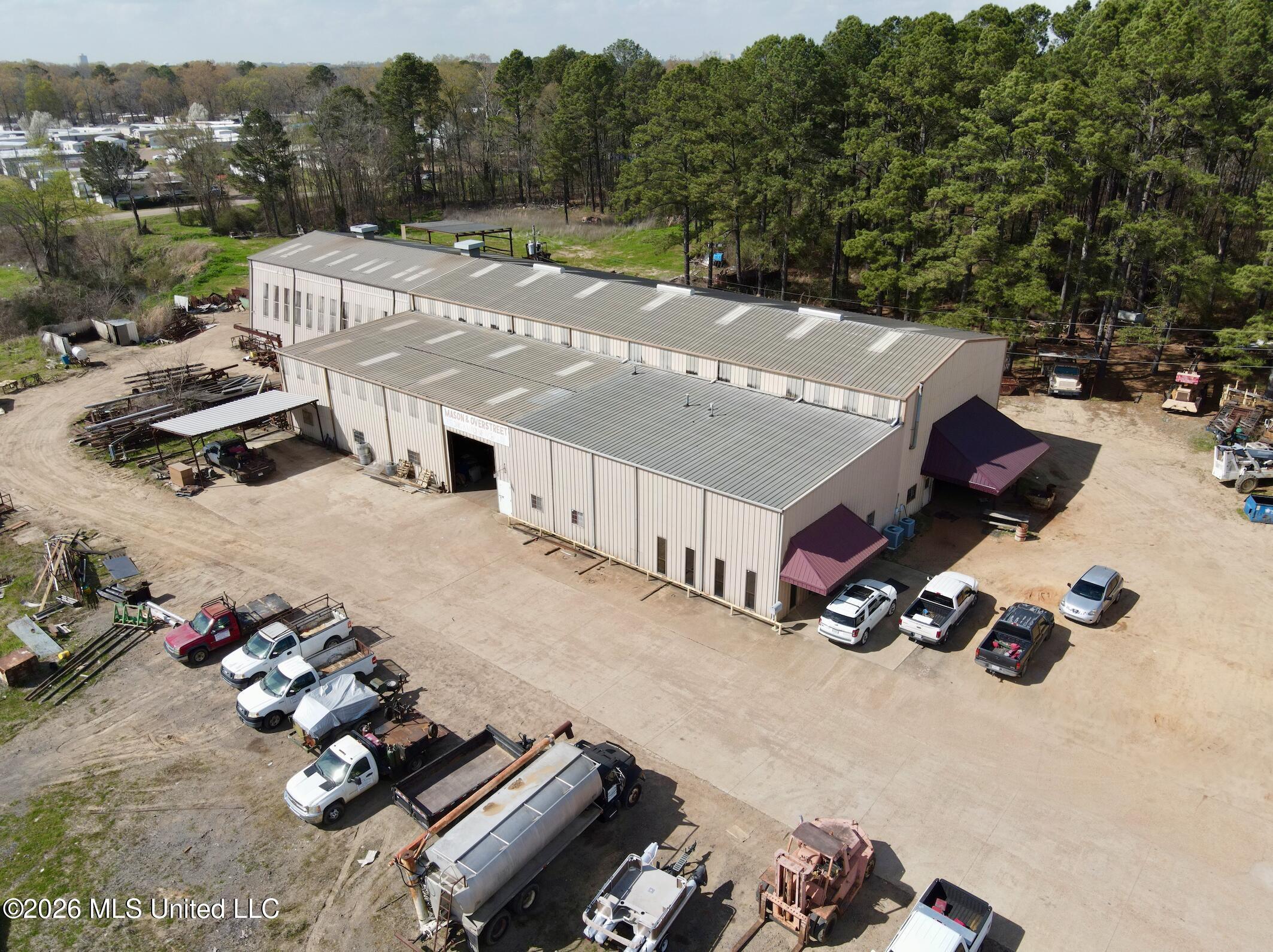 720 M & O Drive Property Photo 2