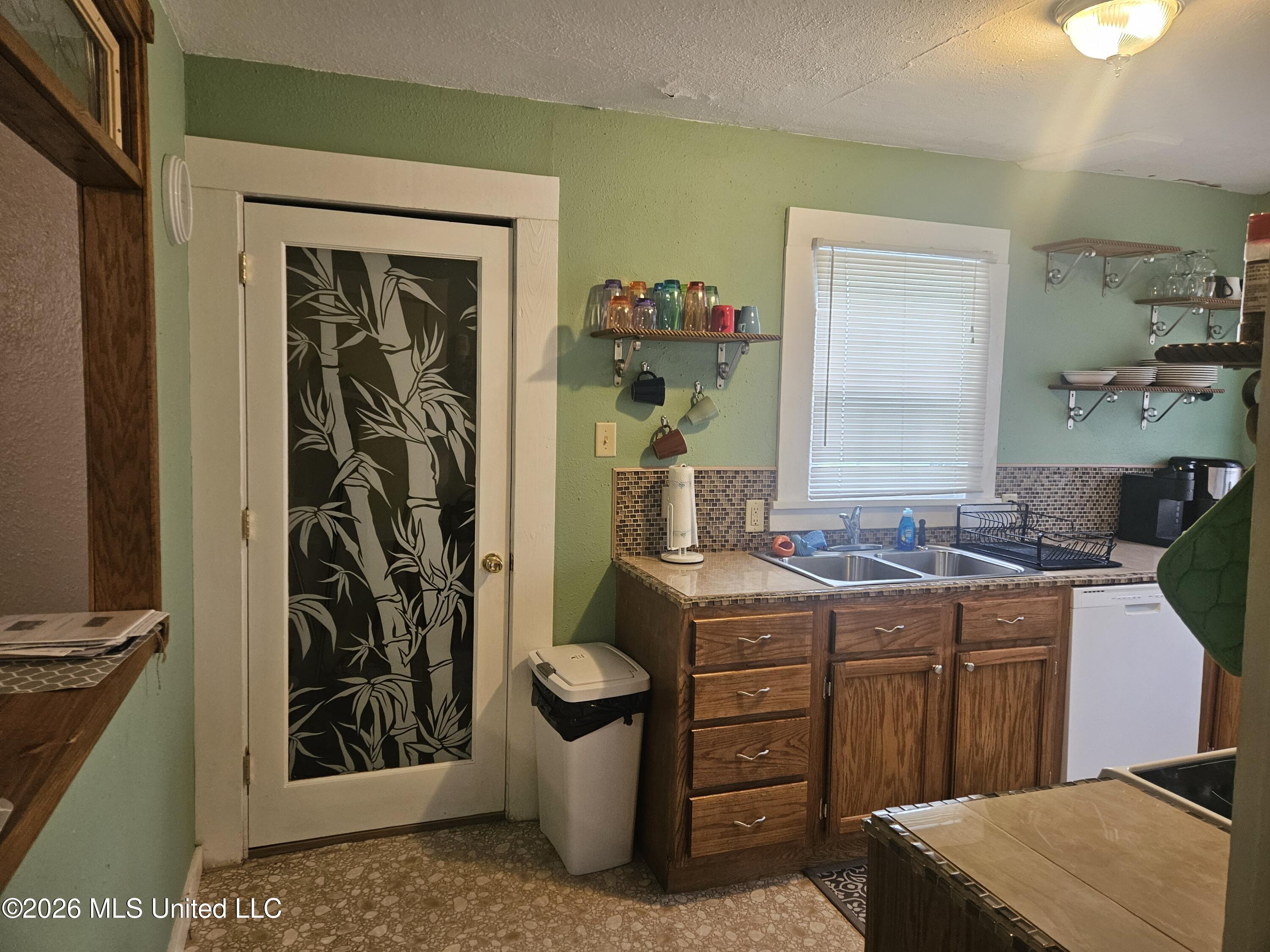1113 32nd Avenue Property Photo 17