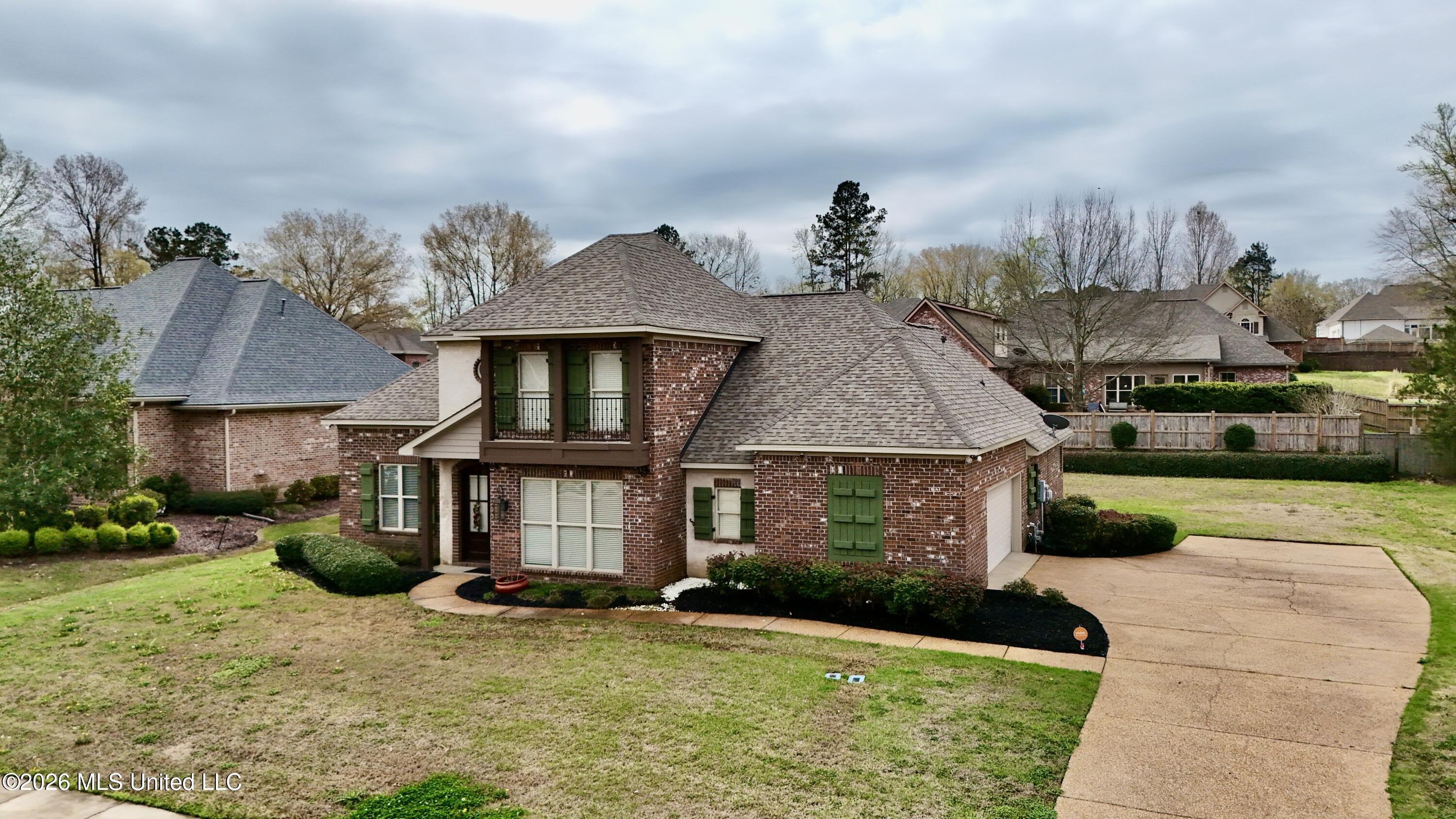 118 Bentwood Drive Property Photo 1