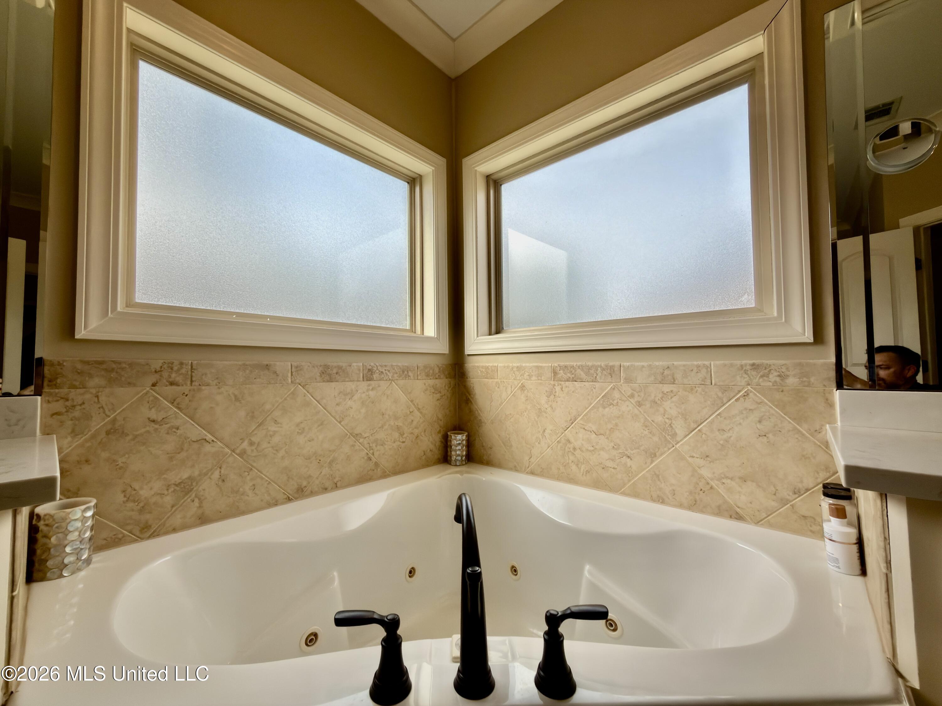 118 Bentwood Drive Property Photo 32