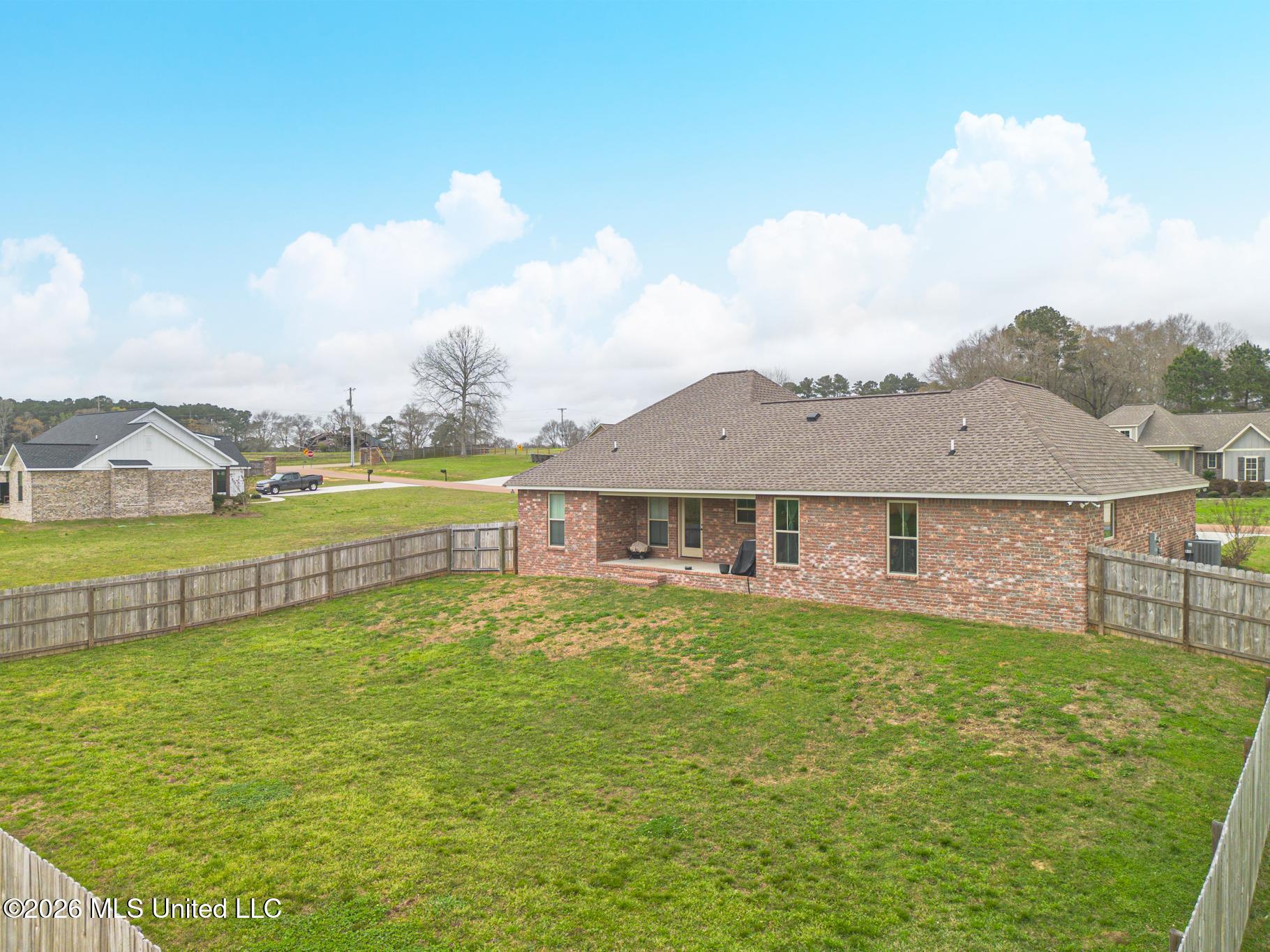 6 Stephens Lane Property Photo 26