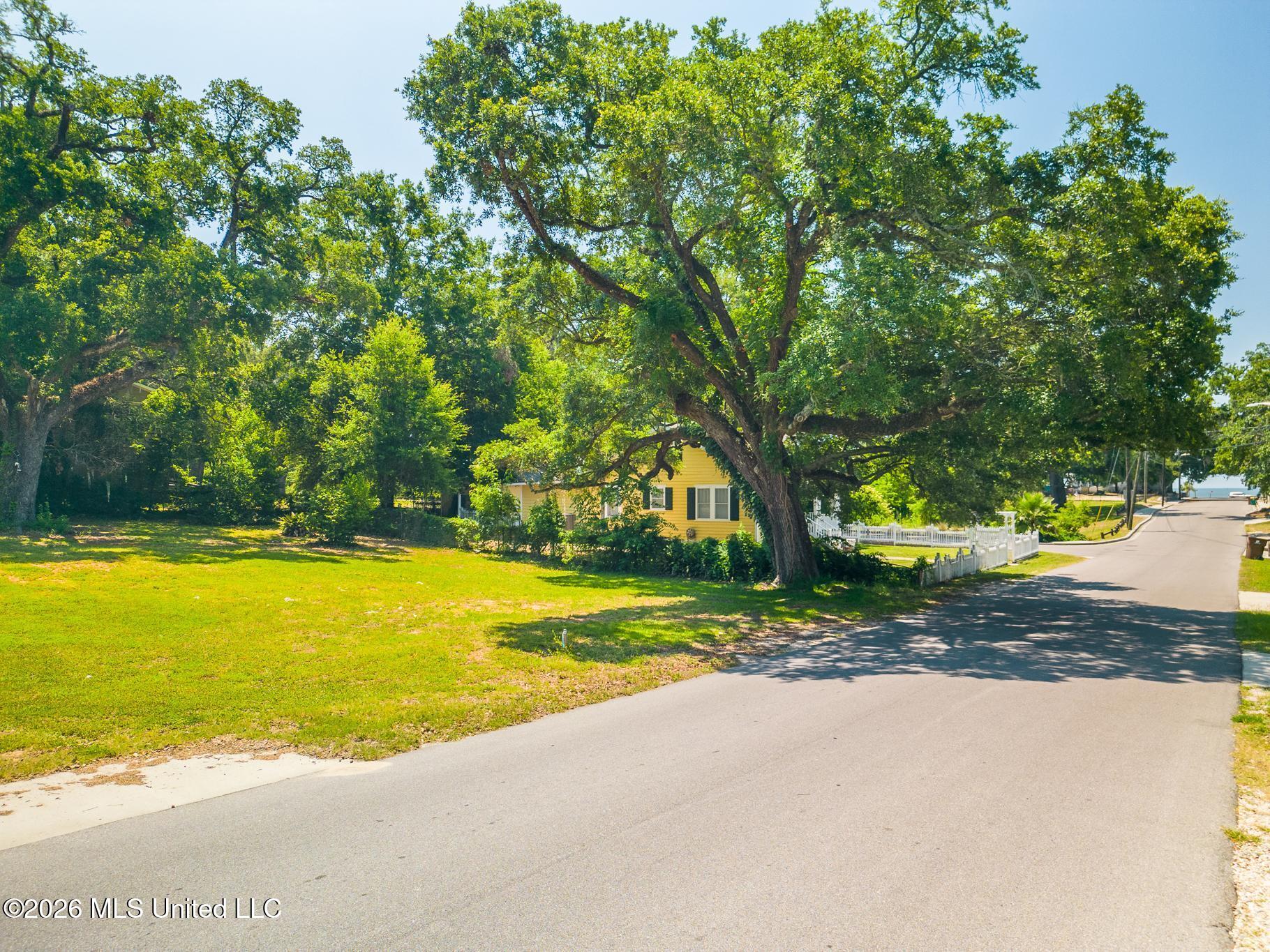 146 Gill Avenue Property Photo 7