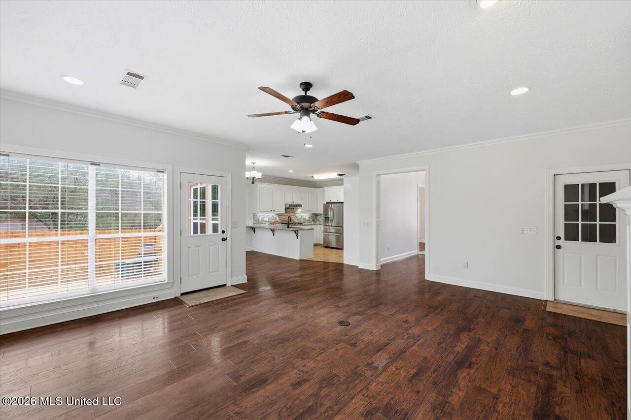 119 Hidden Hills Drive Property Photo 9