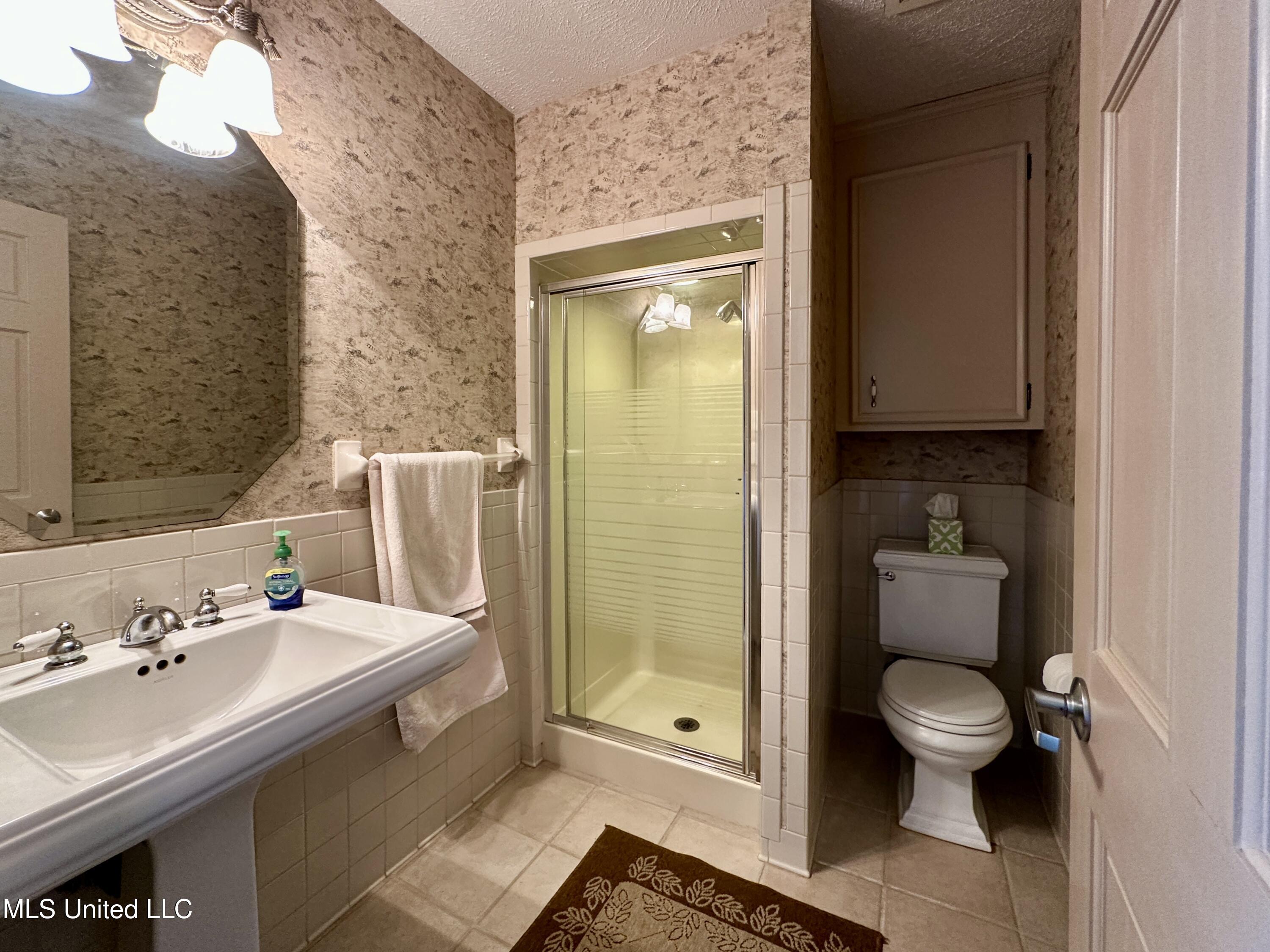 307 Longwood Drive Property Photo 23