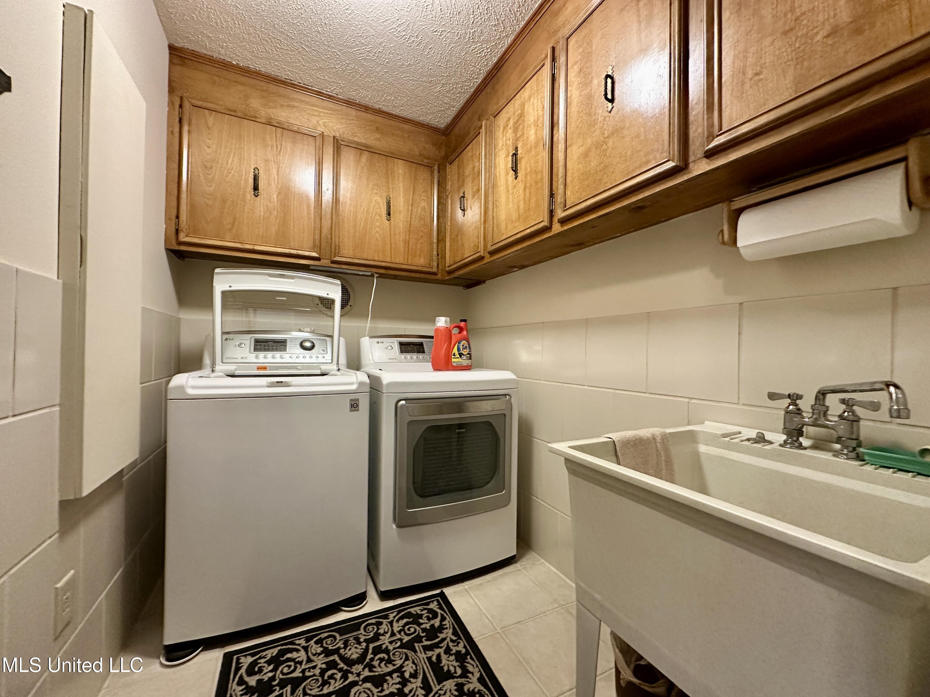 307 Longwood Drive Property Photo 24