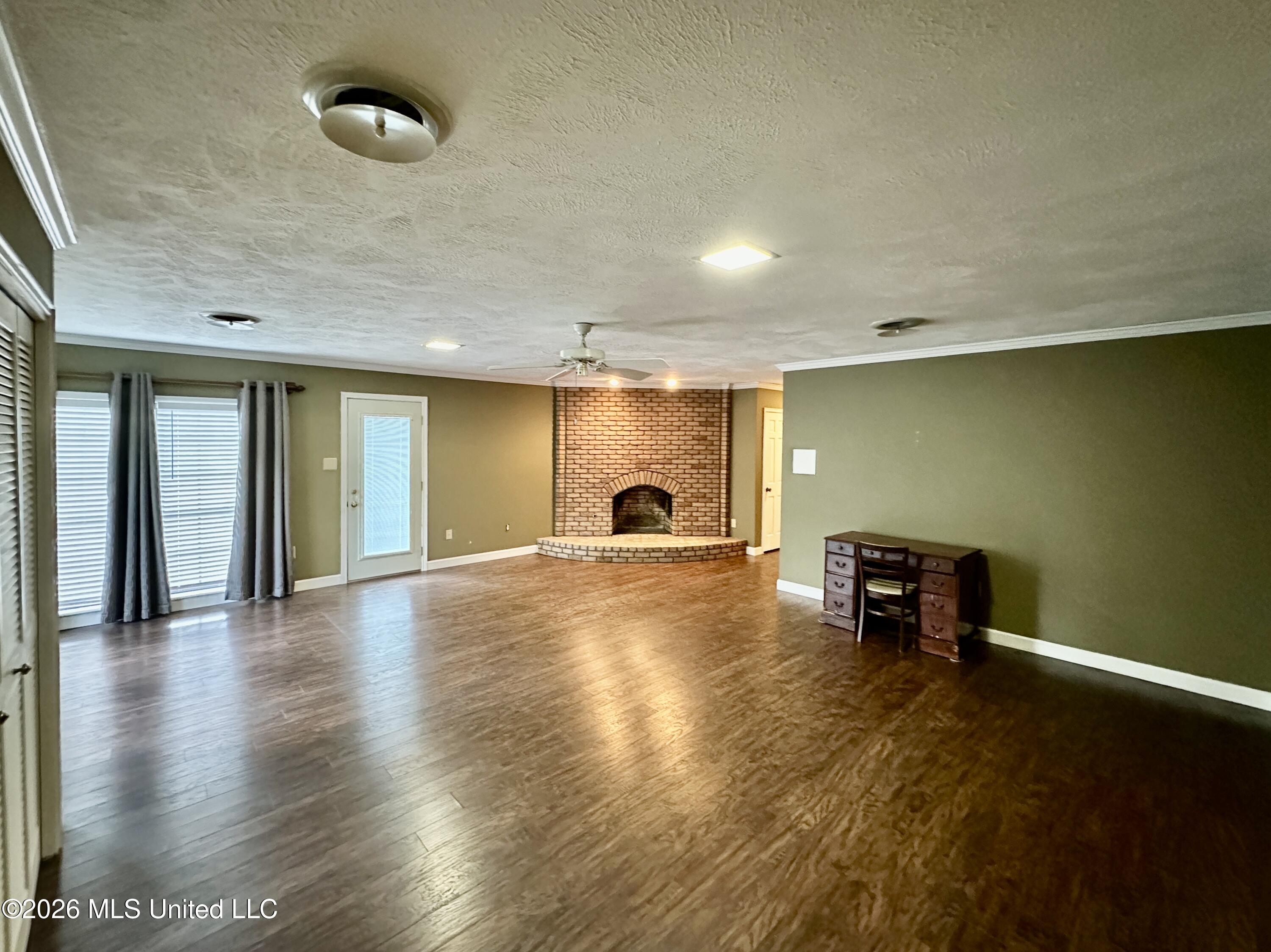 307 Longwood Drive Property Photo 27