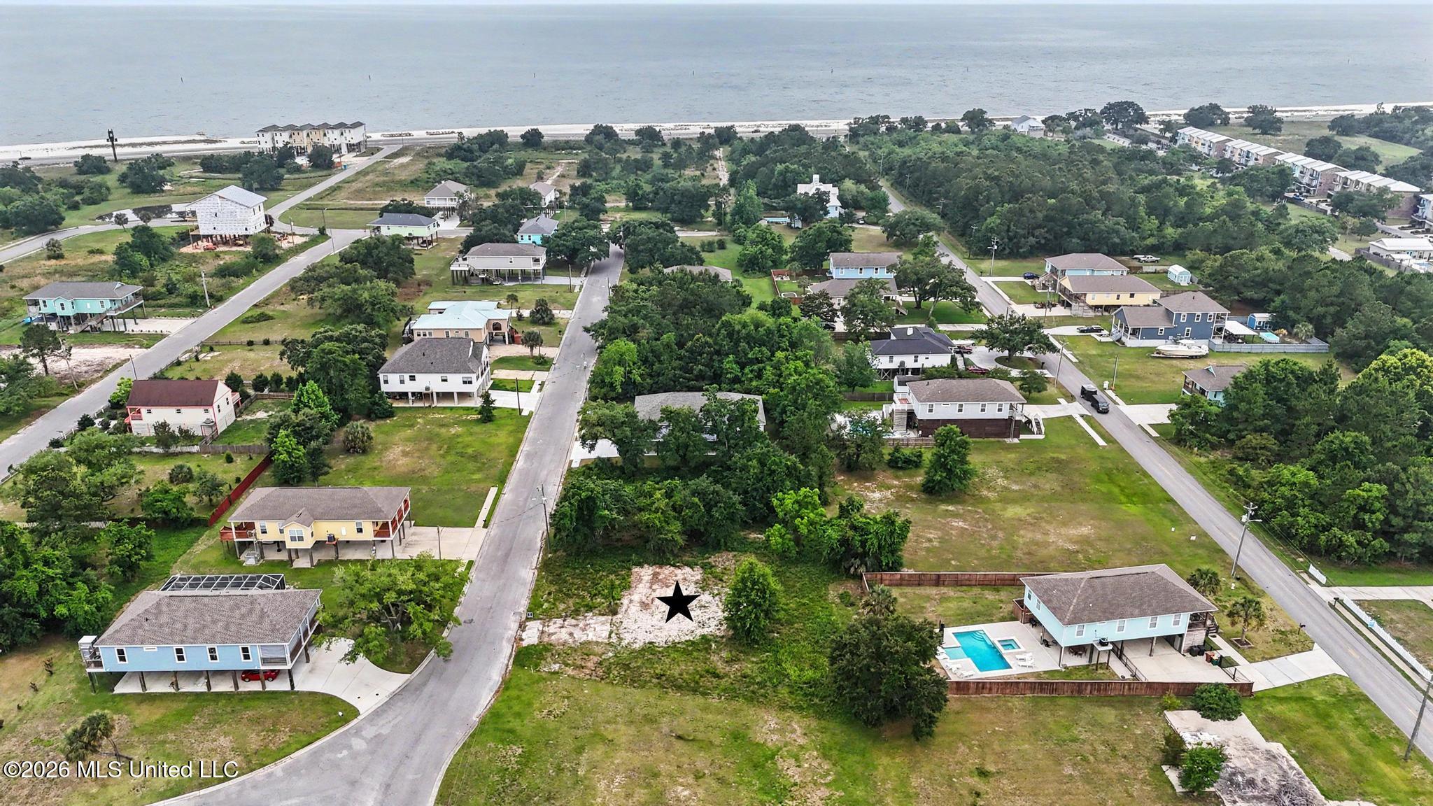 115 Pitcher Point Property Photo 1