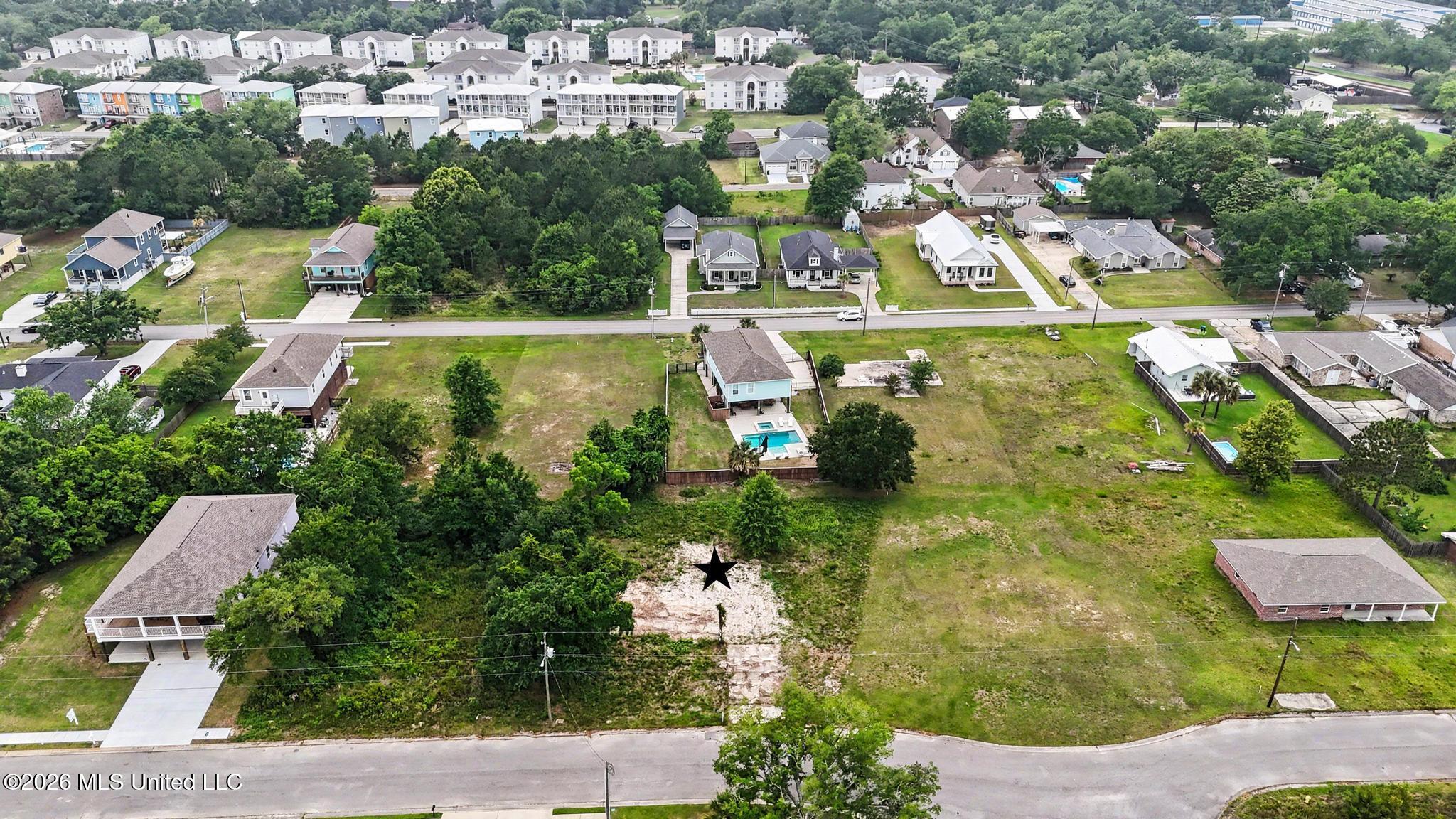 115 Pitcher Point Property Photo 13