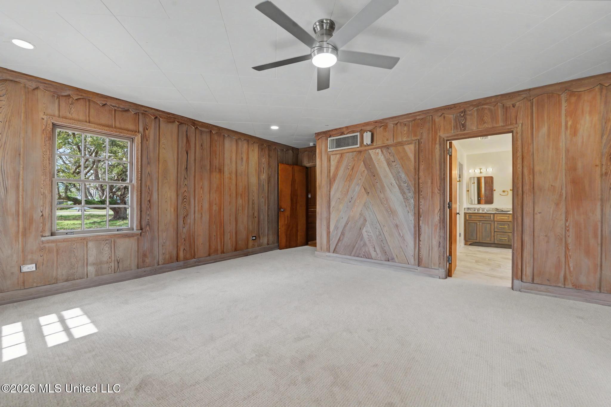 400 Manila Street Property Photo 15