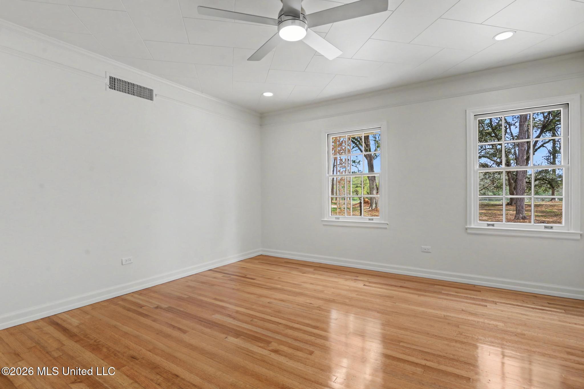 400 Manila Street Property Photo 24