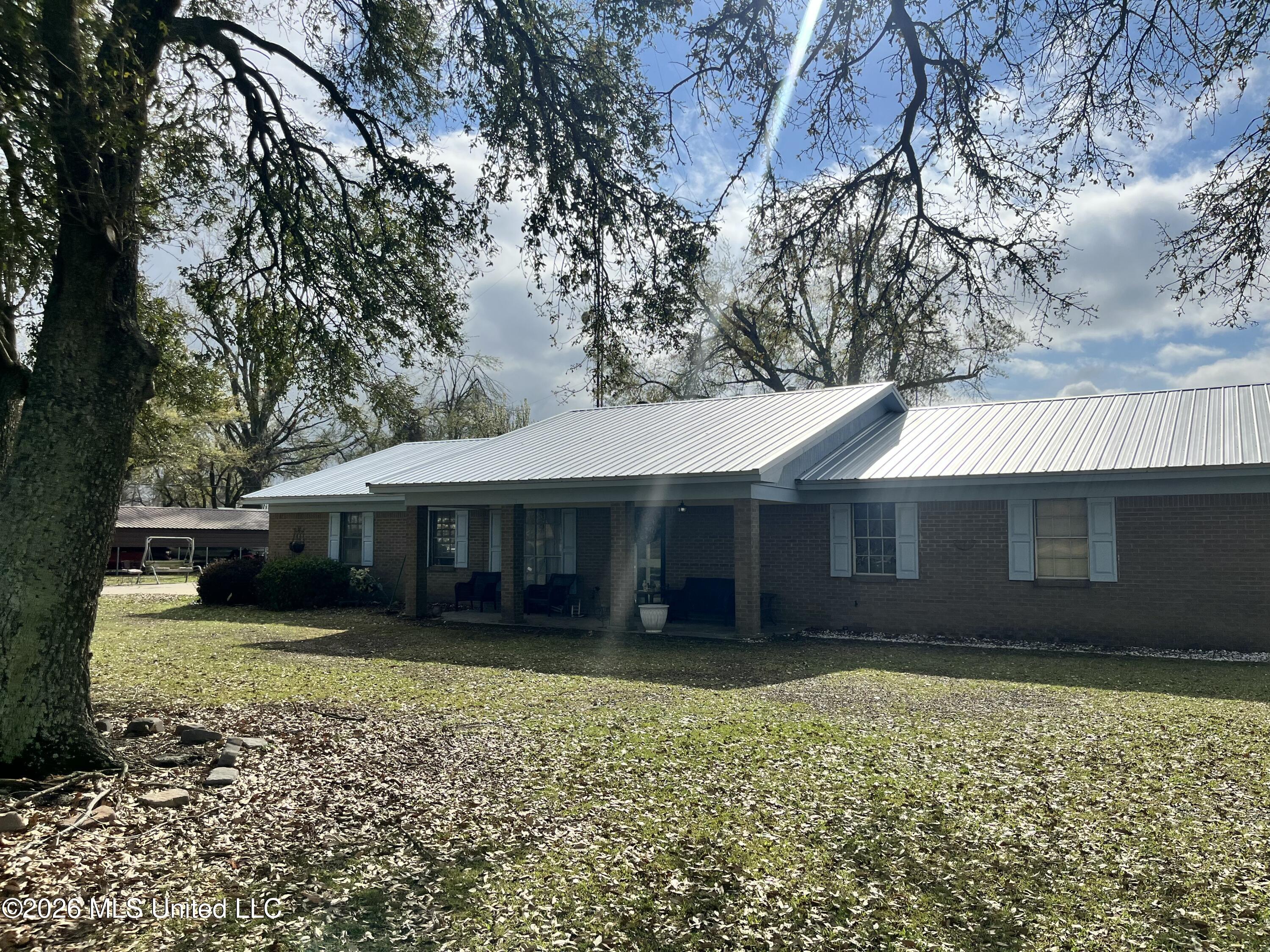 5219 State Highway 149 Property Photo 1