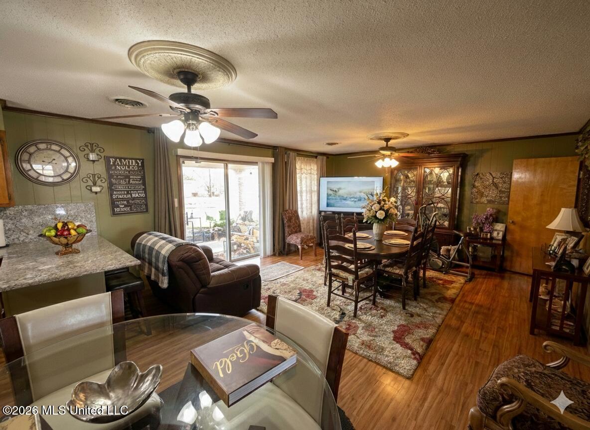 5219 State Highway 149 Property Photo 9