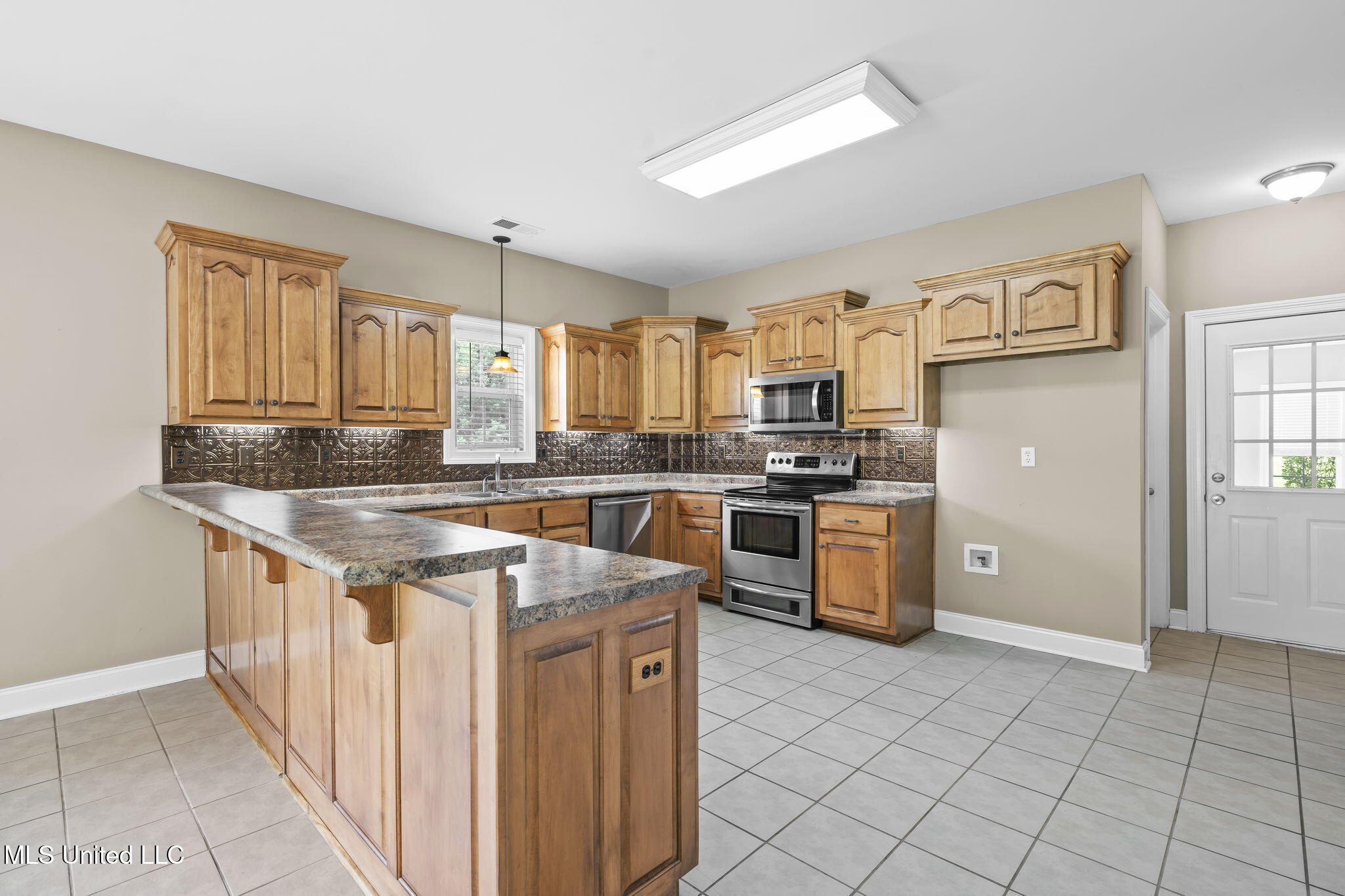 10080 Green Forest Drive Property Photo 17