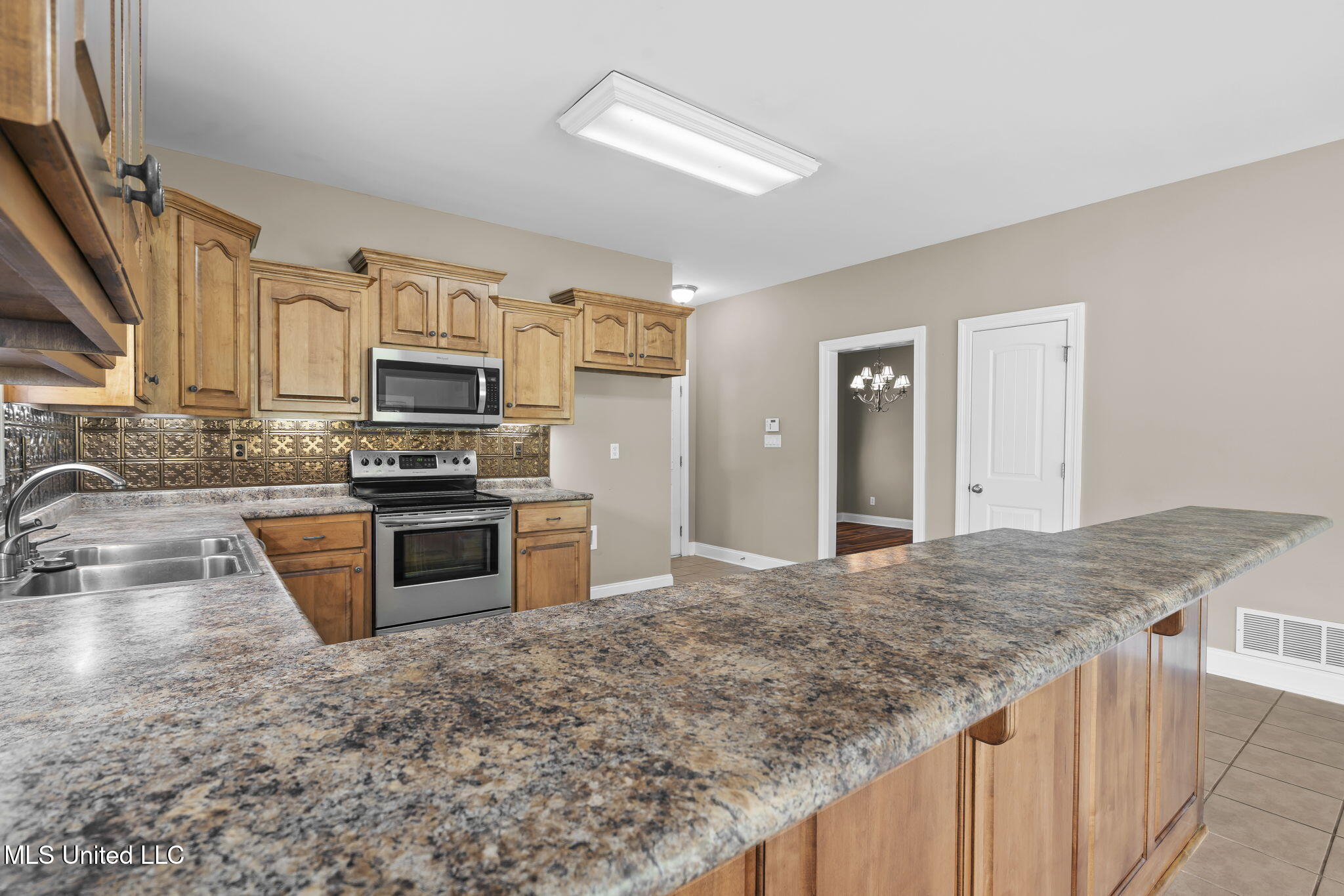 10080 Green Forest Drive Property Photo 18