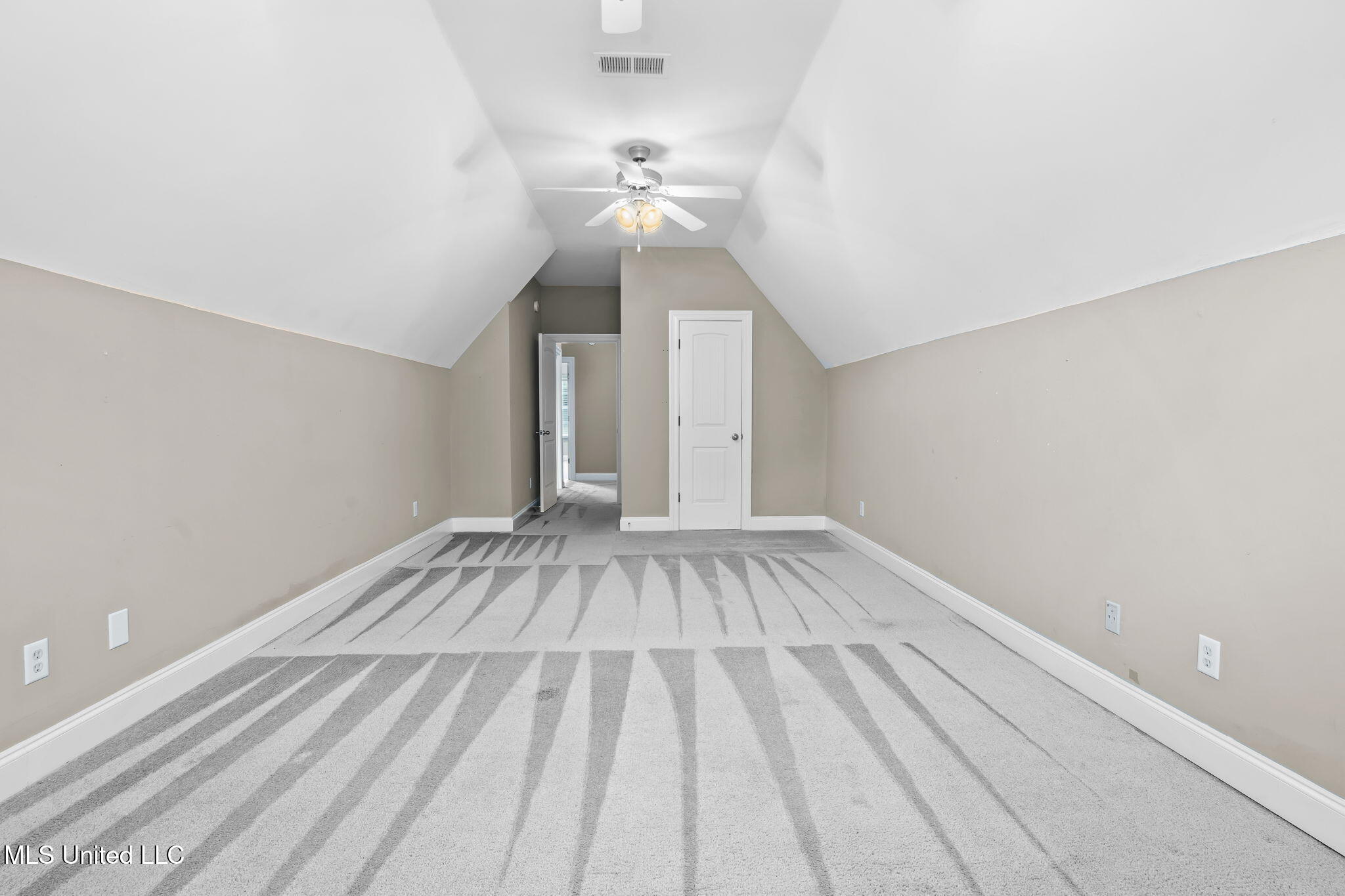 10080 Green Forest Drive Property Photo 23