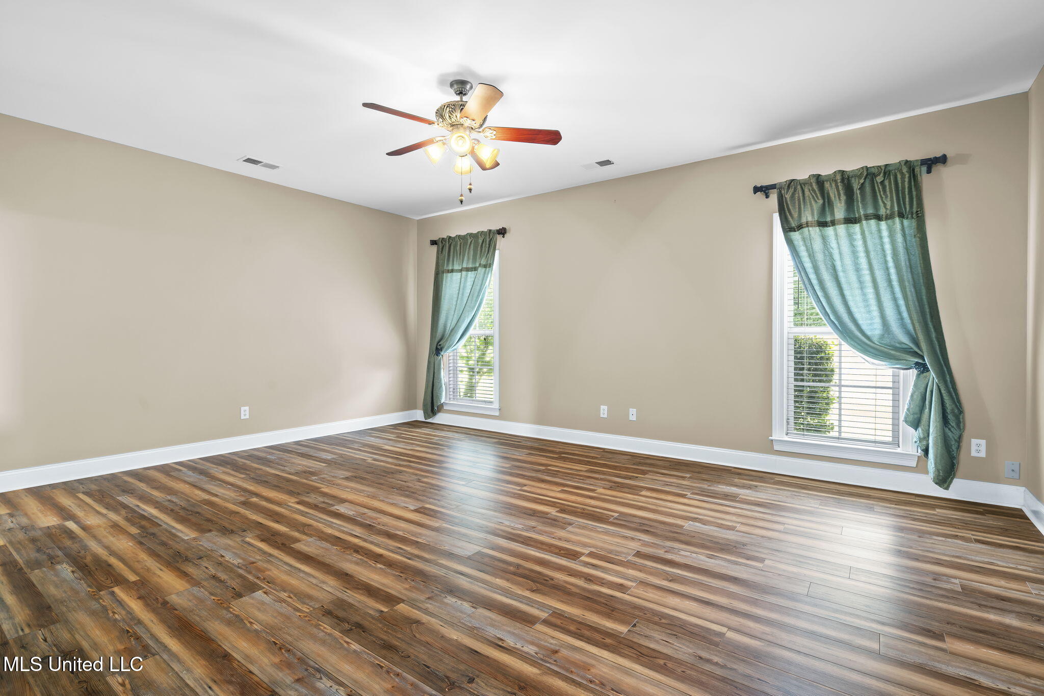 10080 Green Forest Drive Property Photo 24