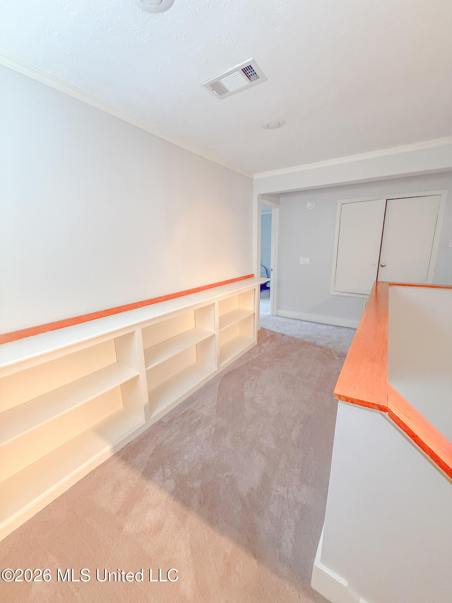 107 Lakepointe Drive Property Photo 17
