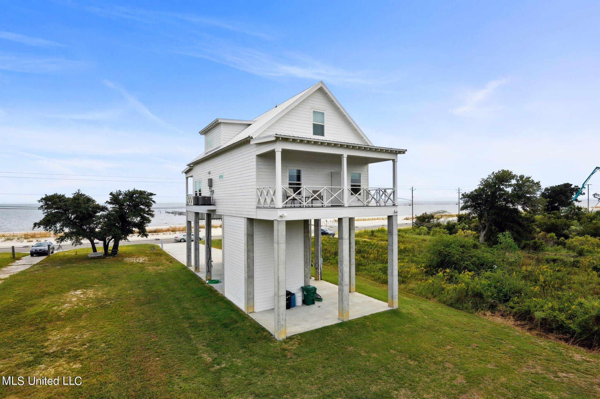 218 S Beach Boulevard Property Photo 5