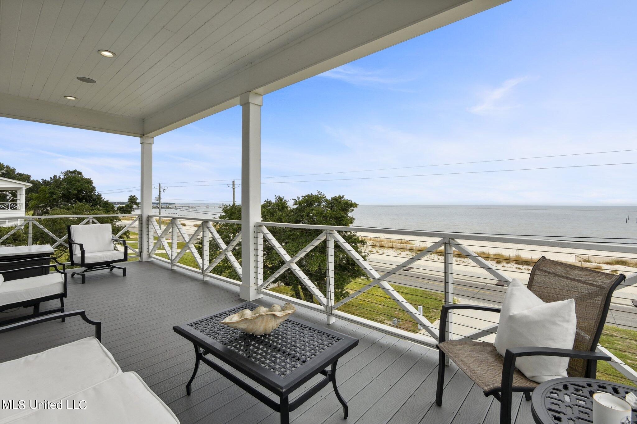 218 S Beach Boulevard Property Photo 6
