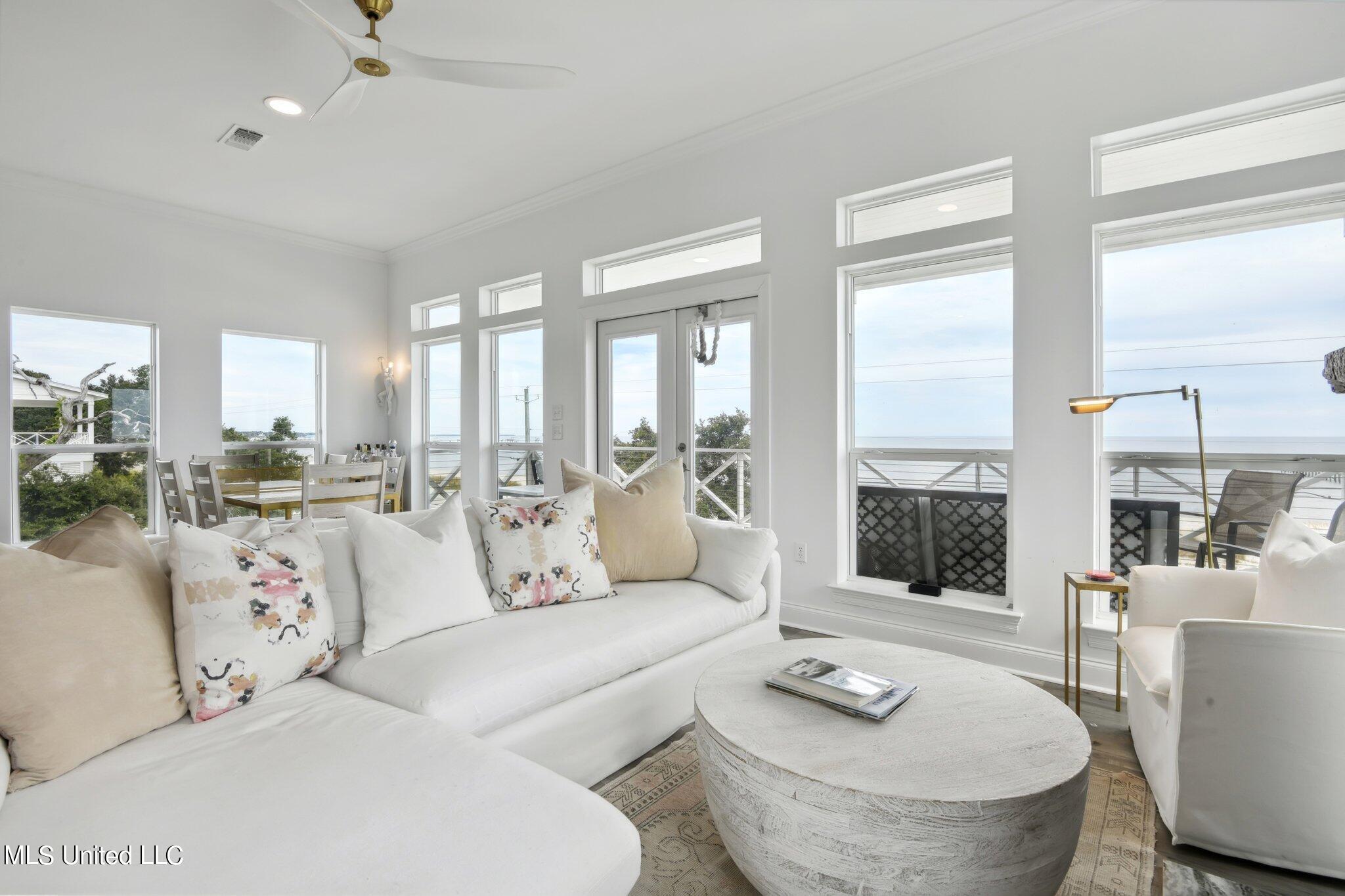 218 S Beach Boulevard Property Photo 7