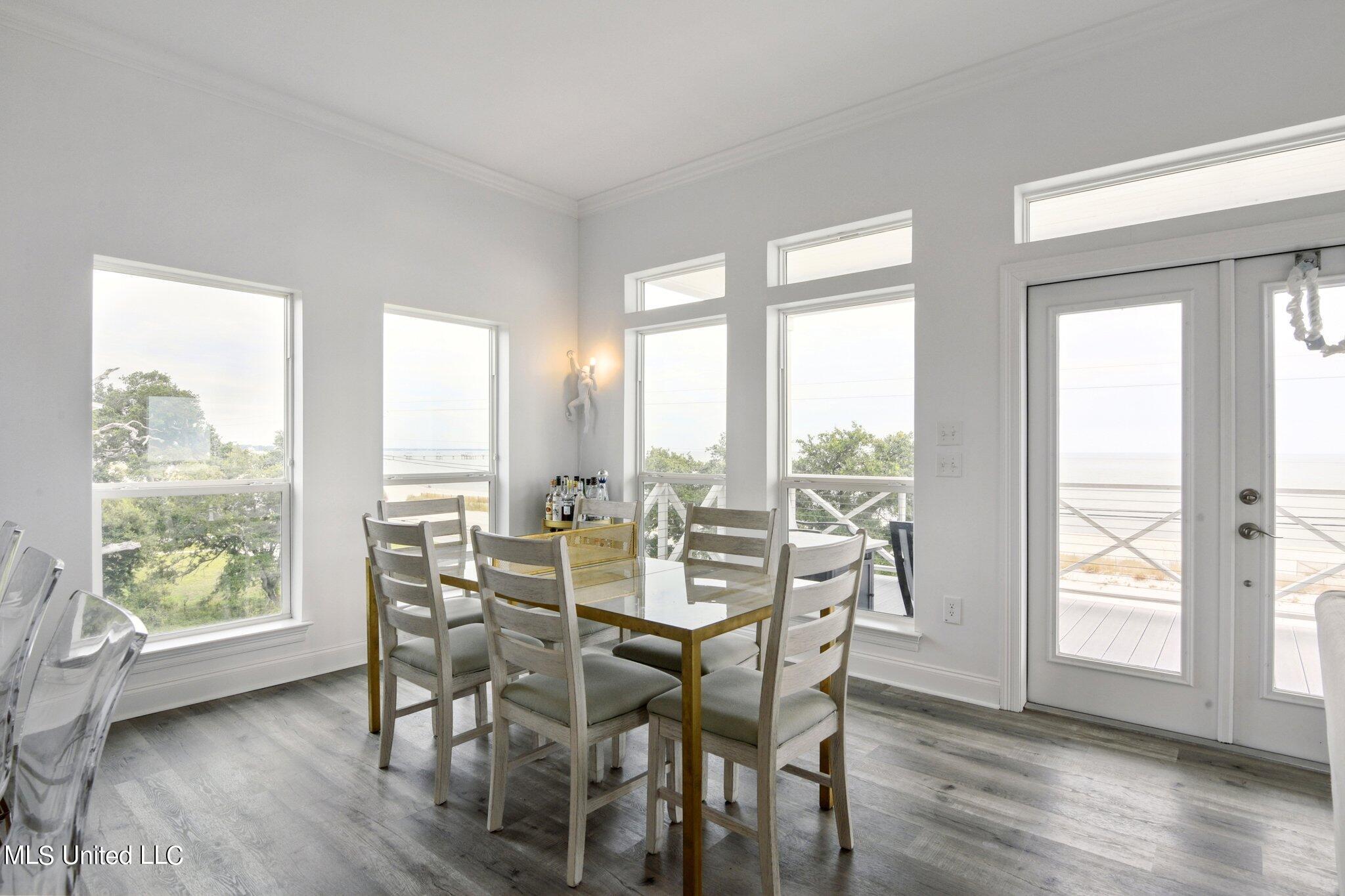 218 S Beach Boulevard Property Photo 9