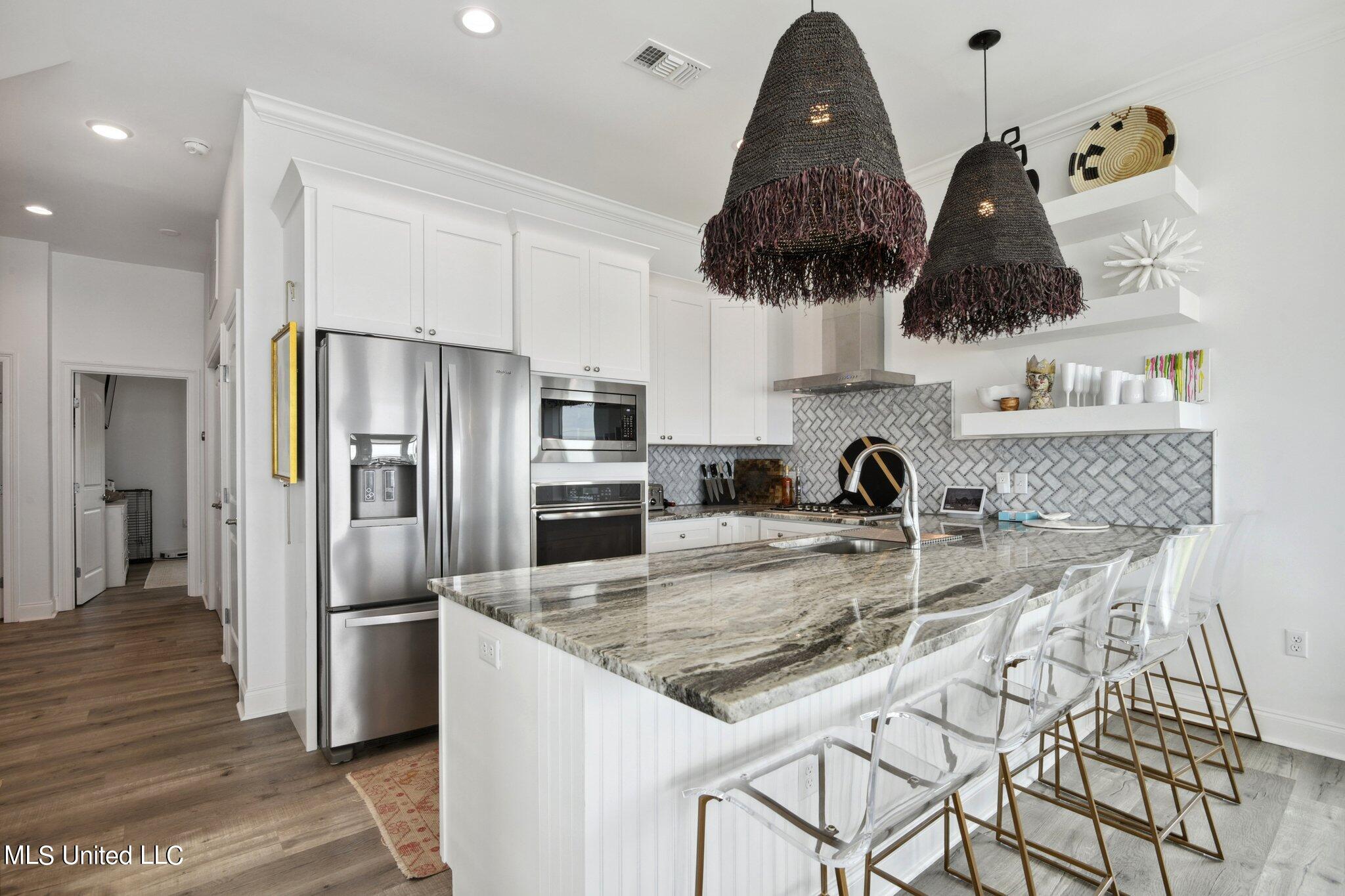 218 S Beach Boulevard Property Photo 10