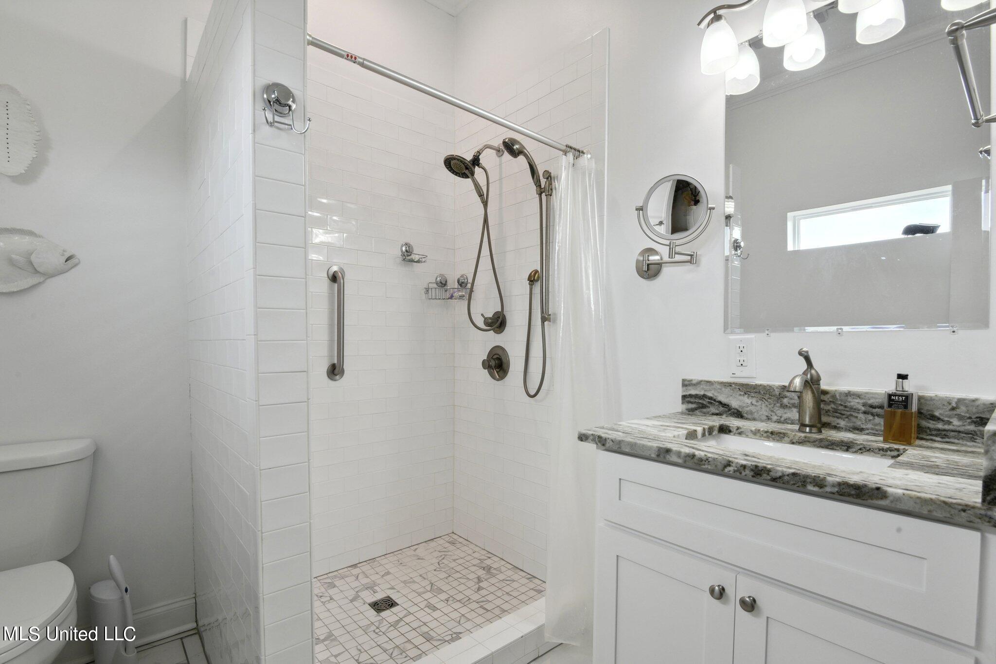 218 S Beach Boulevard Property Photo 16