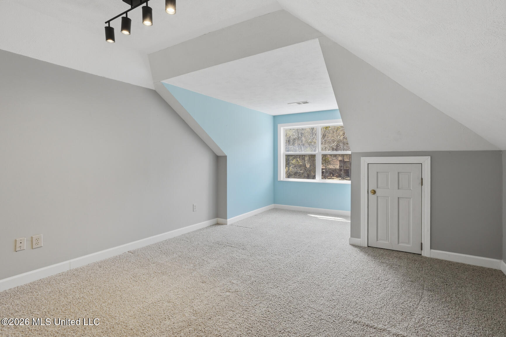 105 Beaver Run Drive Property Photo 39