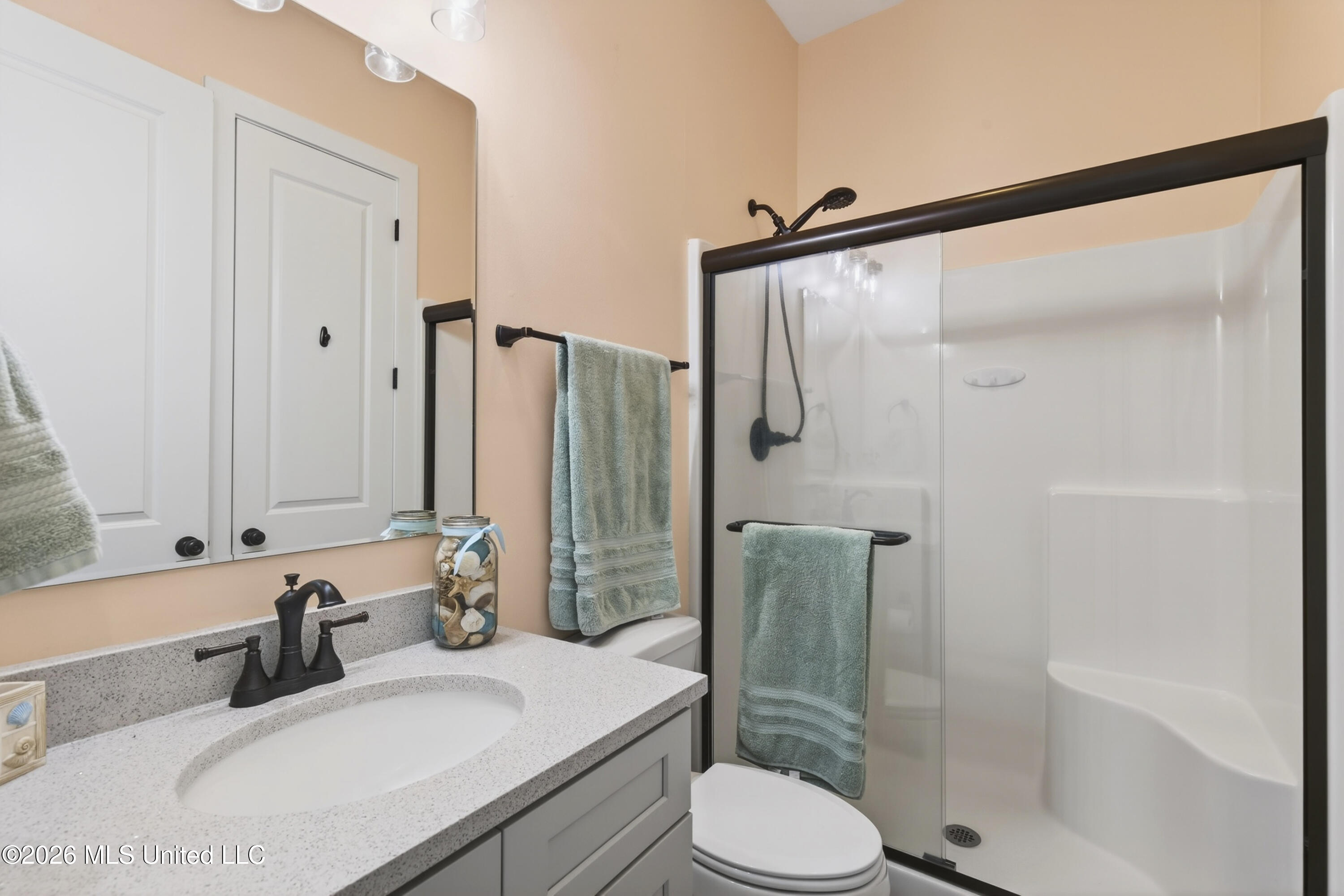 542 Woodward Avenue Property Photo 19