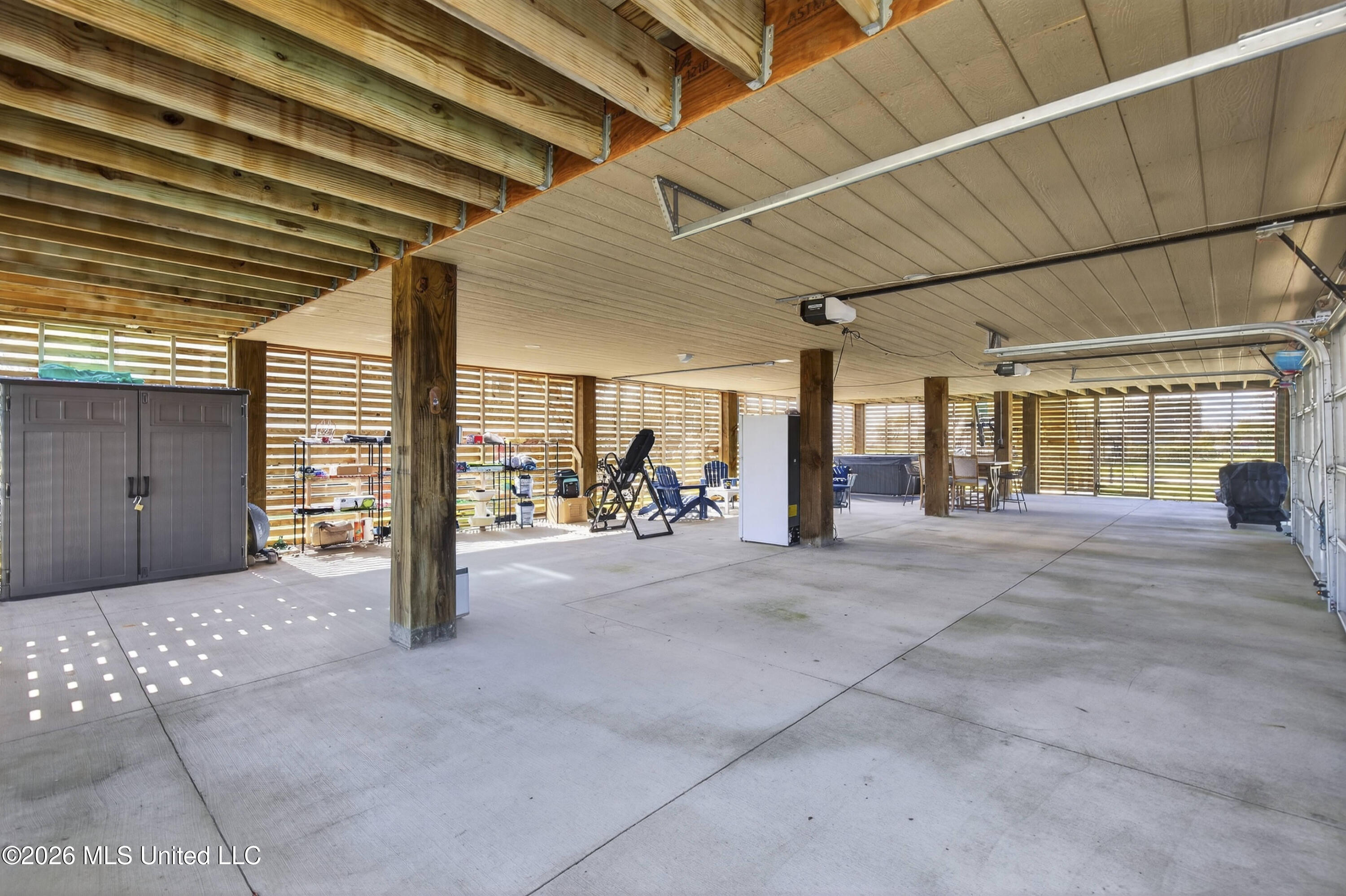 542 Woodward Avenue Property Photo 26
