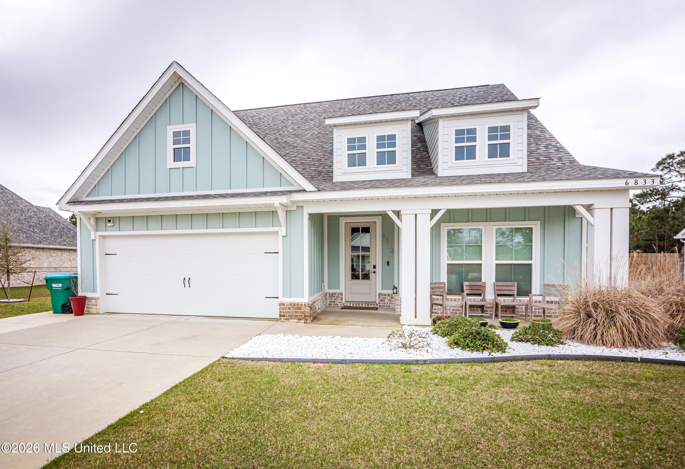 6833 Enclave Lane Property Photo 1