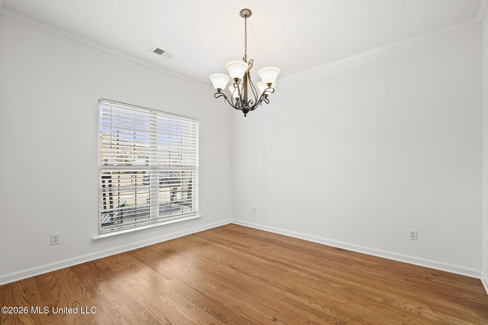 5900 S Foxdale Loop Property Photo 6