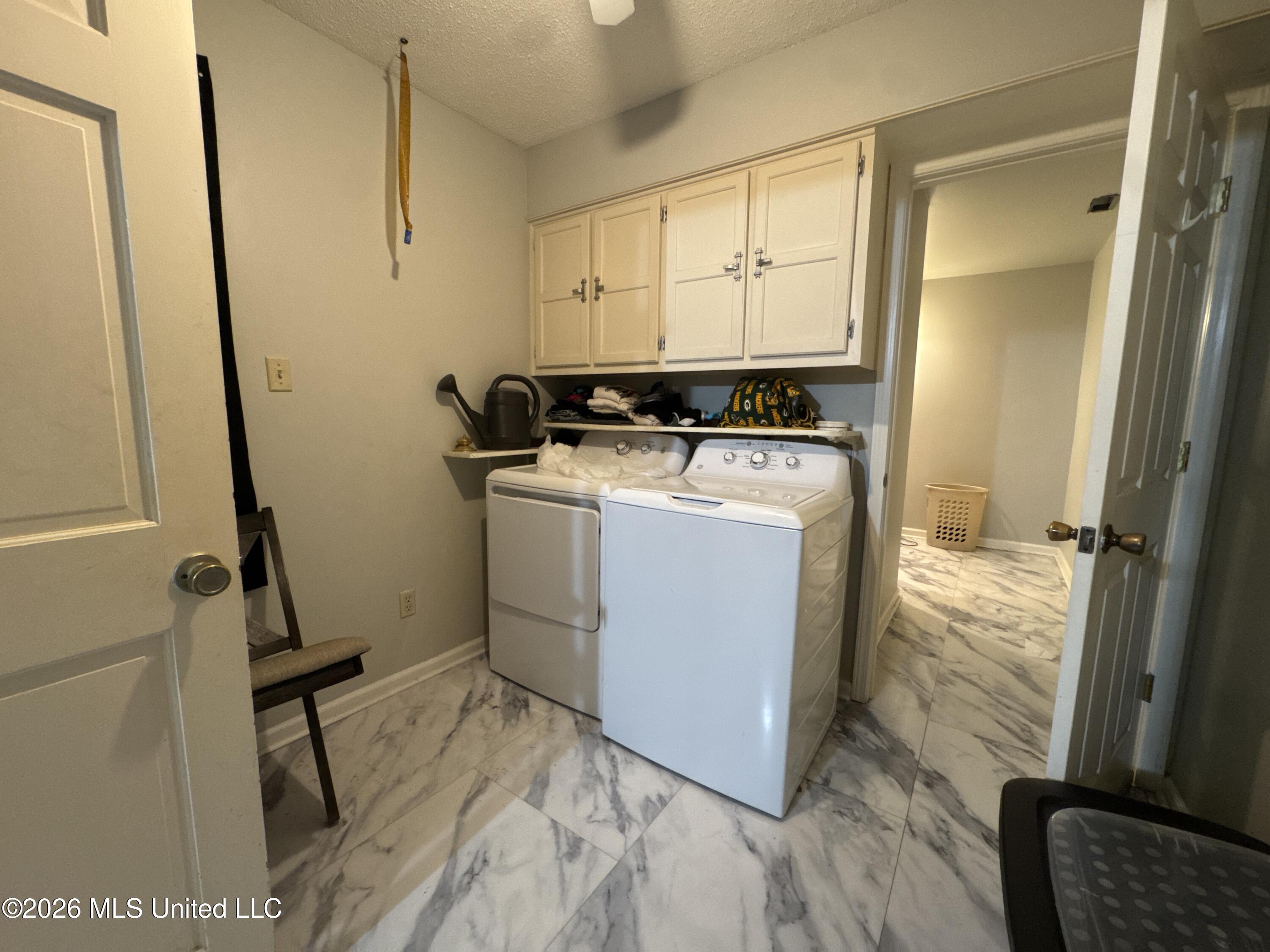 7090 Greenbrook Parkway Property Photo 6